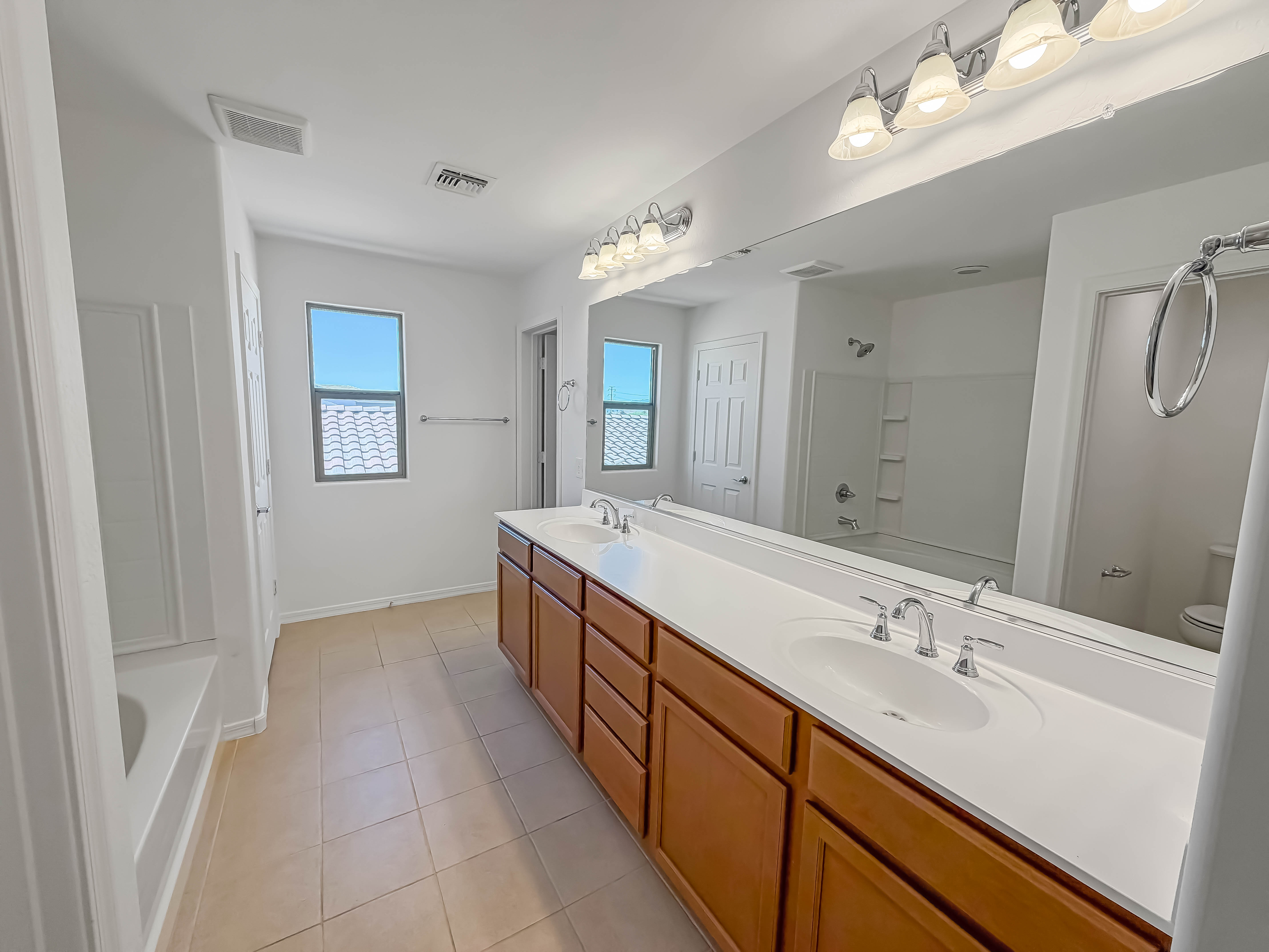 Photo 11 of 24 of 3215 W Pollack St, Phoenix, AZ