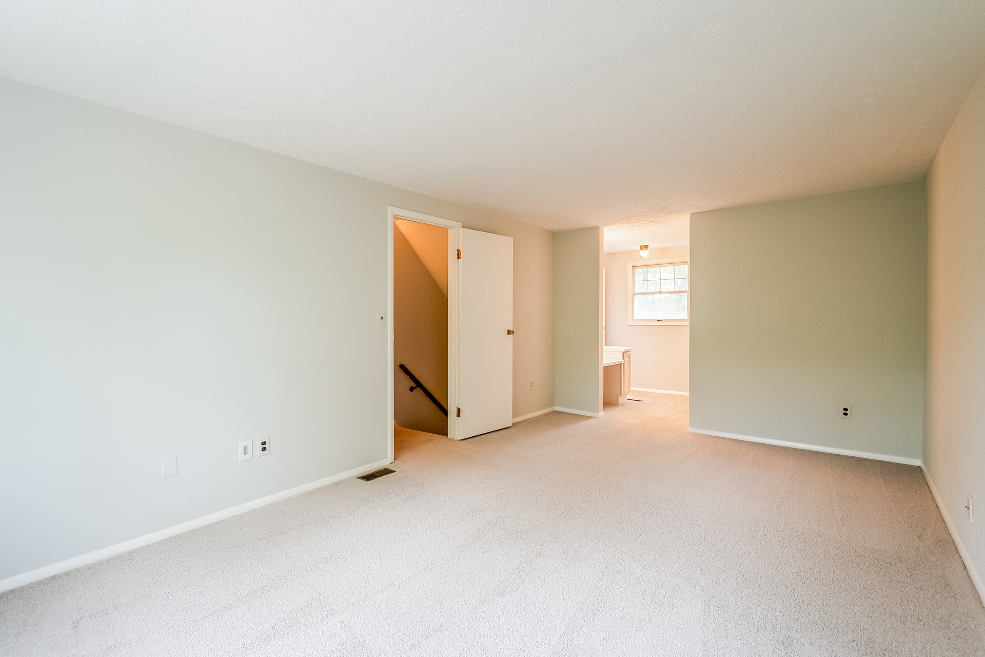 Photo 10 of 22 of 9908 Rickover Ct, Manassas, VA