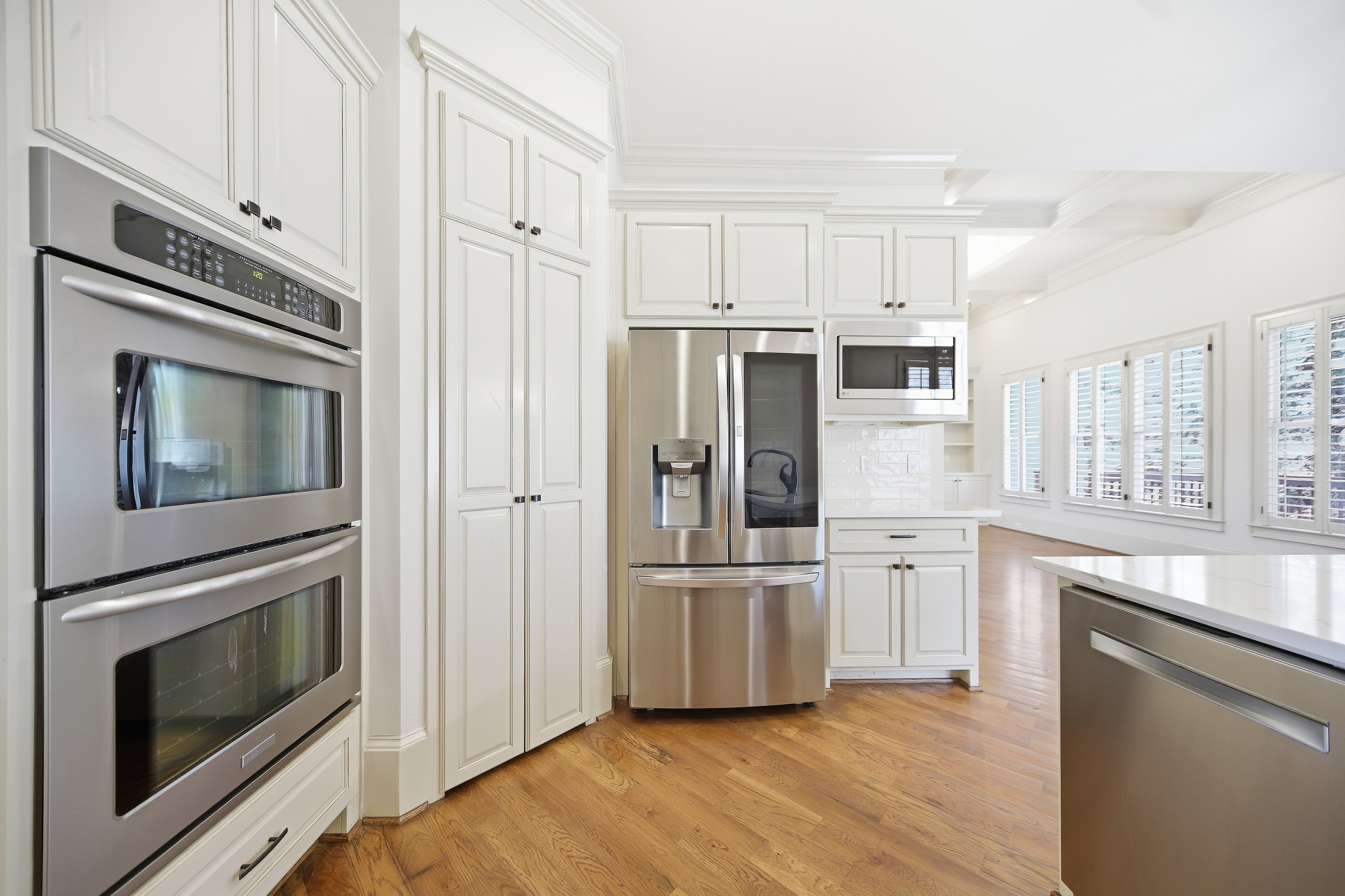 Photo 2 of 52 of 3420 Camellia Ln, Suwanee, GA