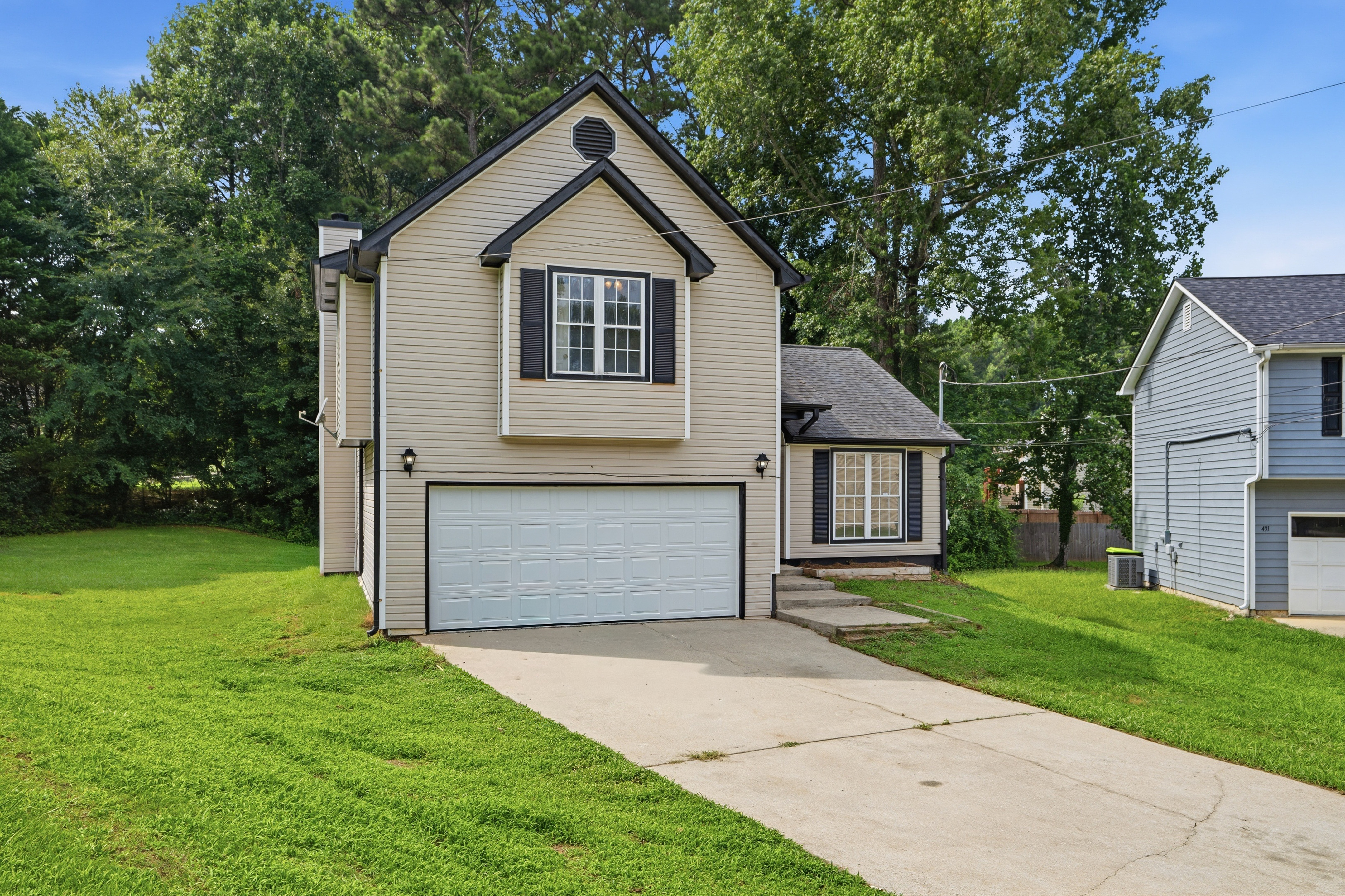 Photo 6 of 32 of 435 Churchill Ct, Jonesboro, GA