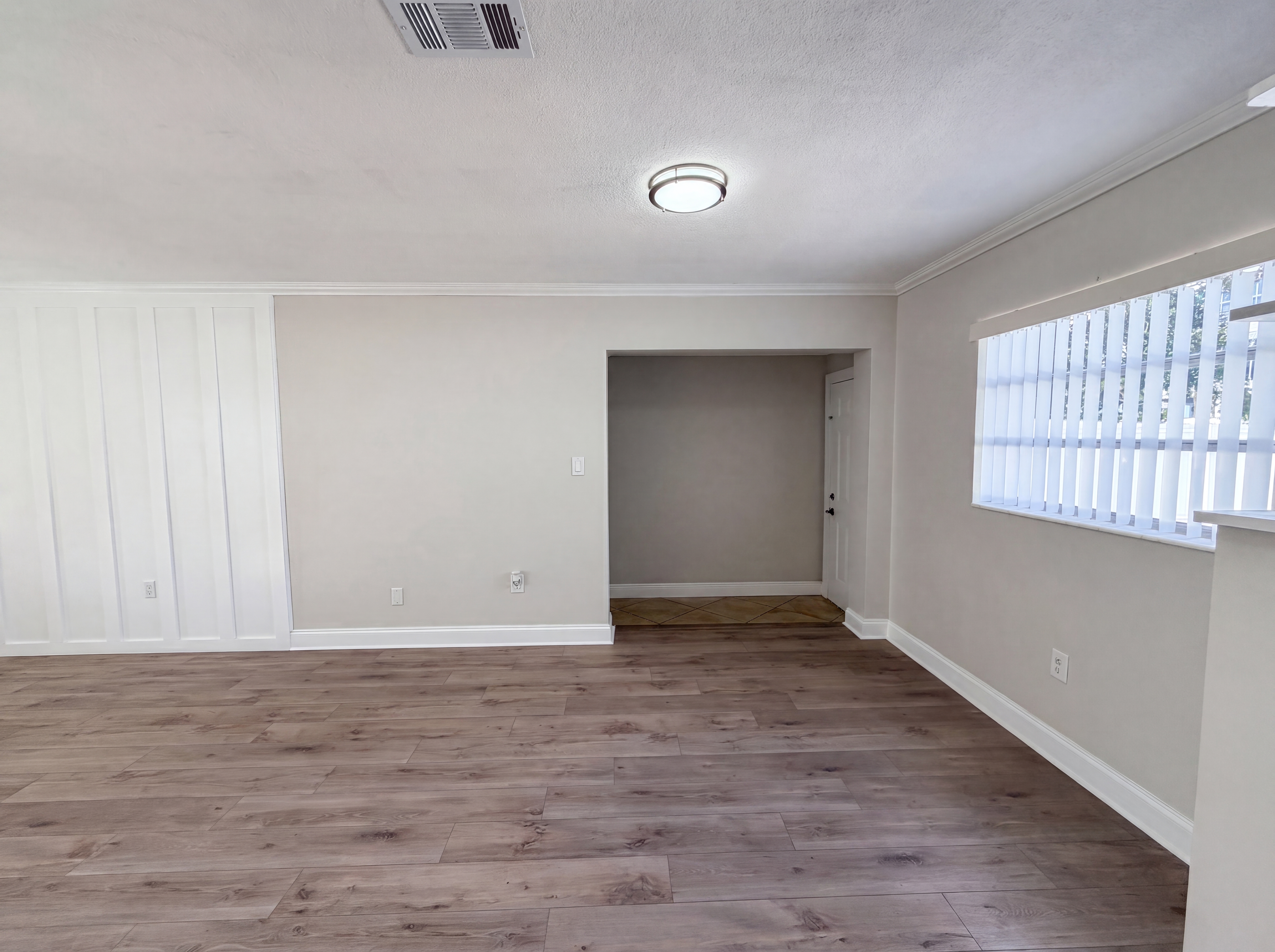 Photo 10 of 23 of 5306 3rd St W, Bradenton, FL