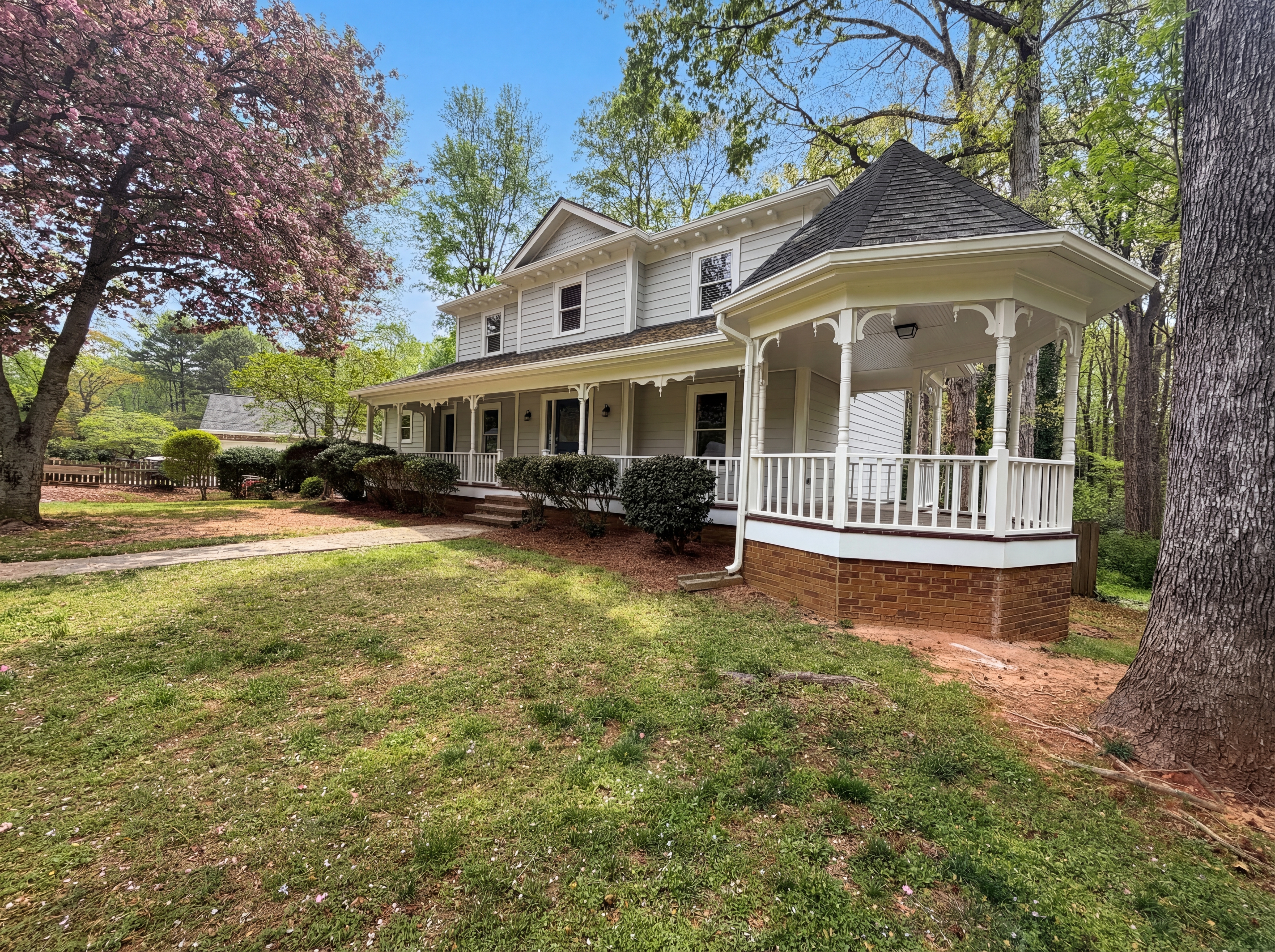 Photo 9 of 31 of 4479 Alpine Ct, Snellville, GA