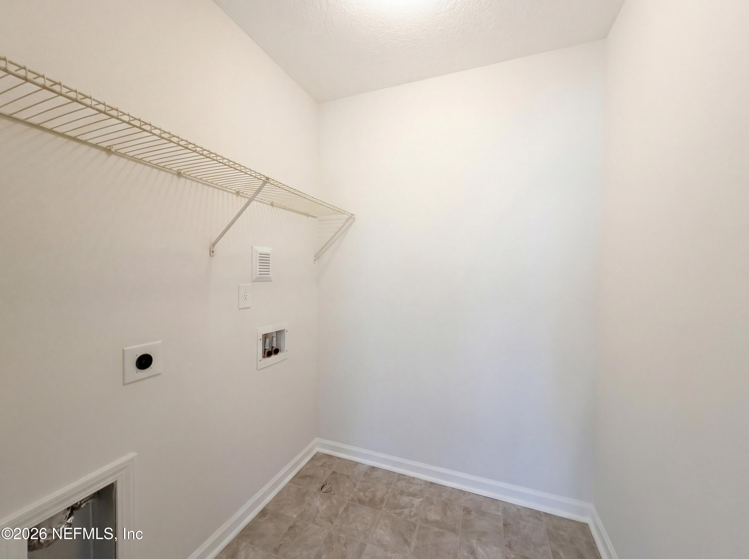 Photo 11 of 21 of 8592 Dylan Michael Dr, Jacksonville, FL