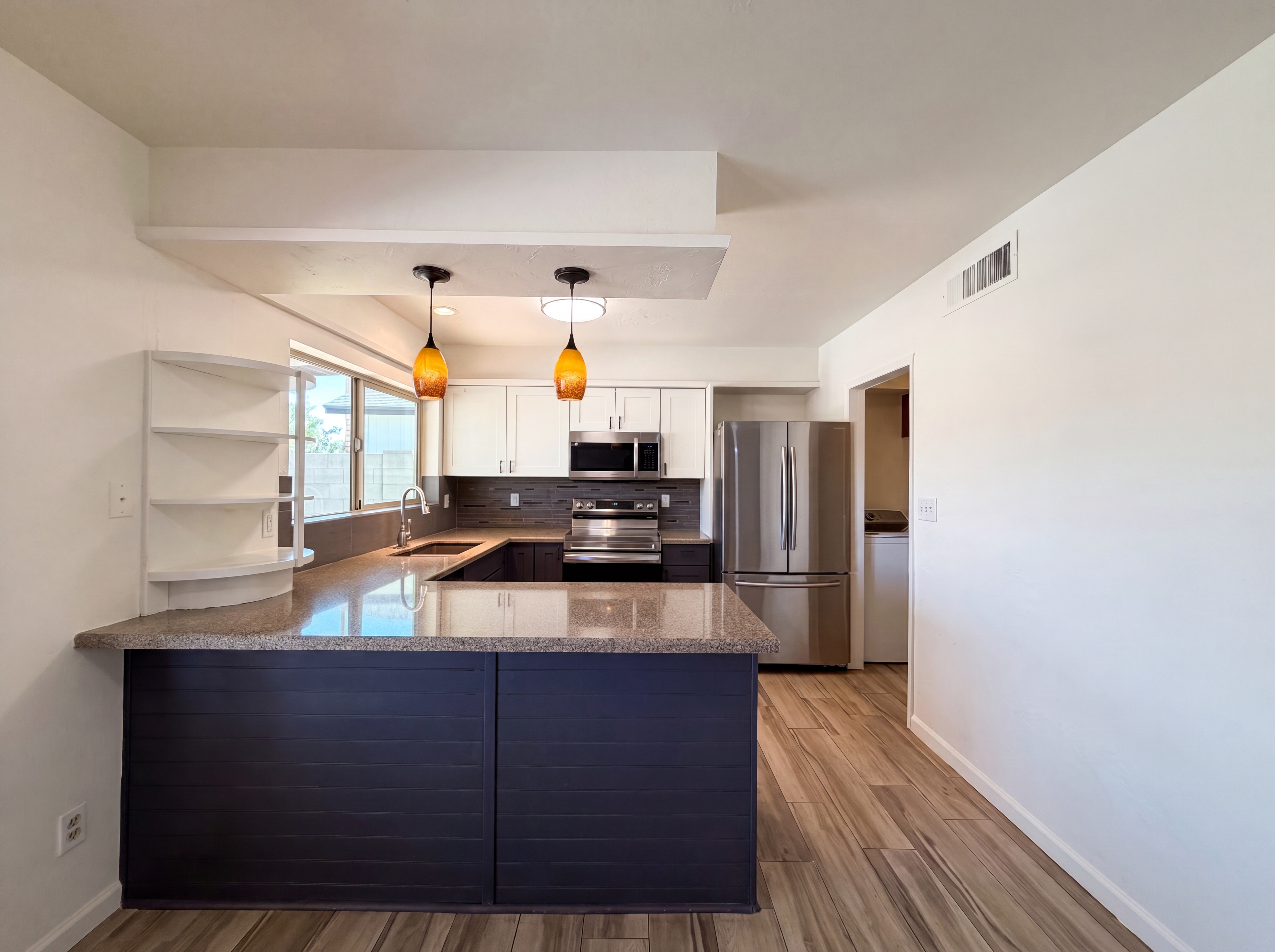 Photo 2 of 24 of 4813 S Terry Ln, Tempe, AZ