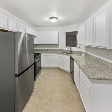Property photo 2 of 10800 Nautica Pl