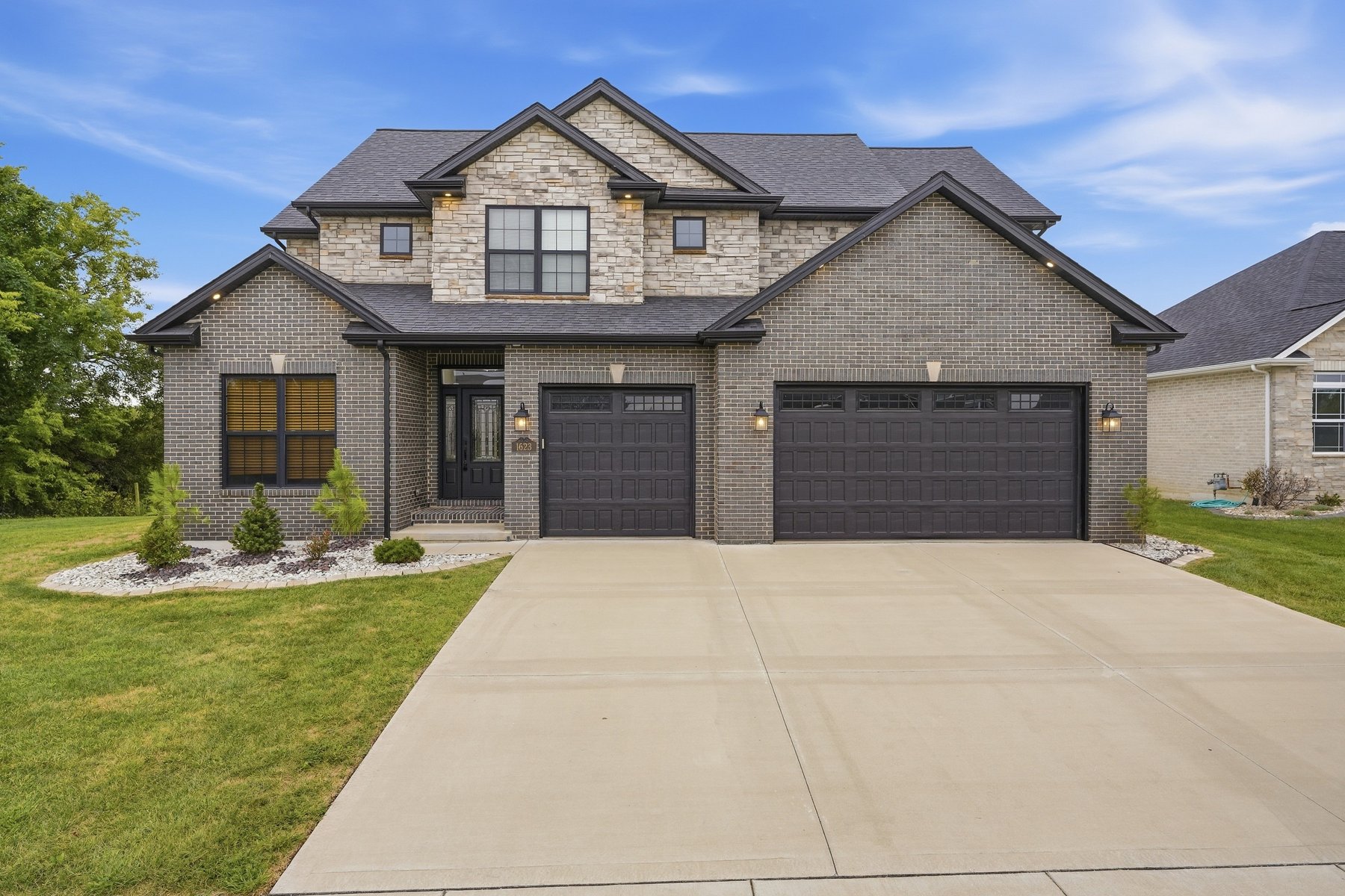 Photo 1 of 1623 Oglesby Dr