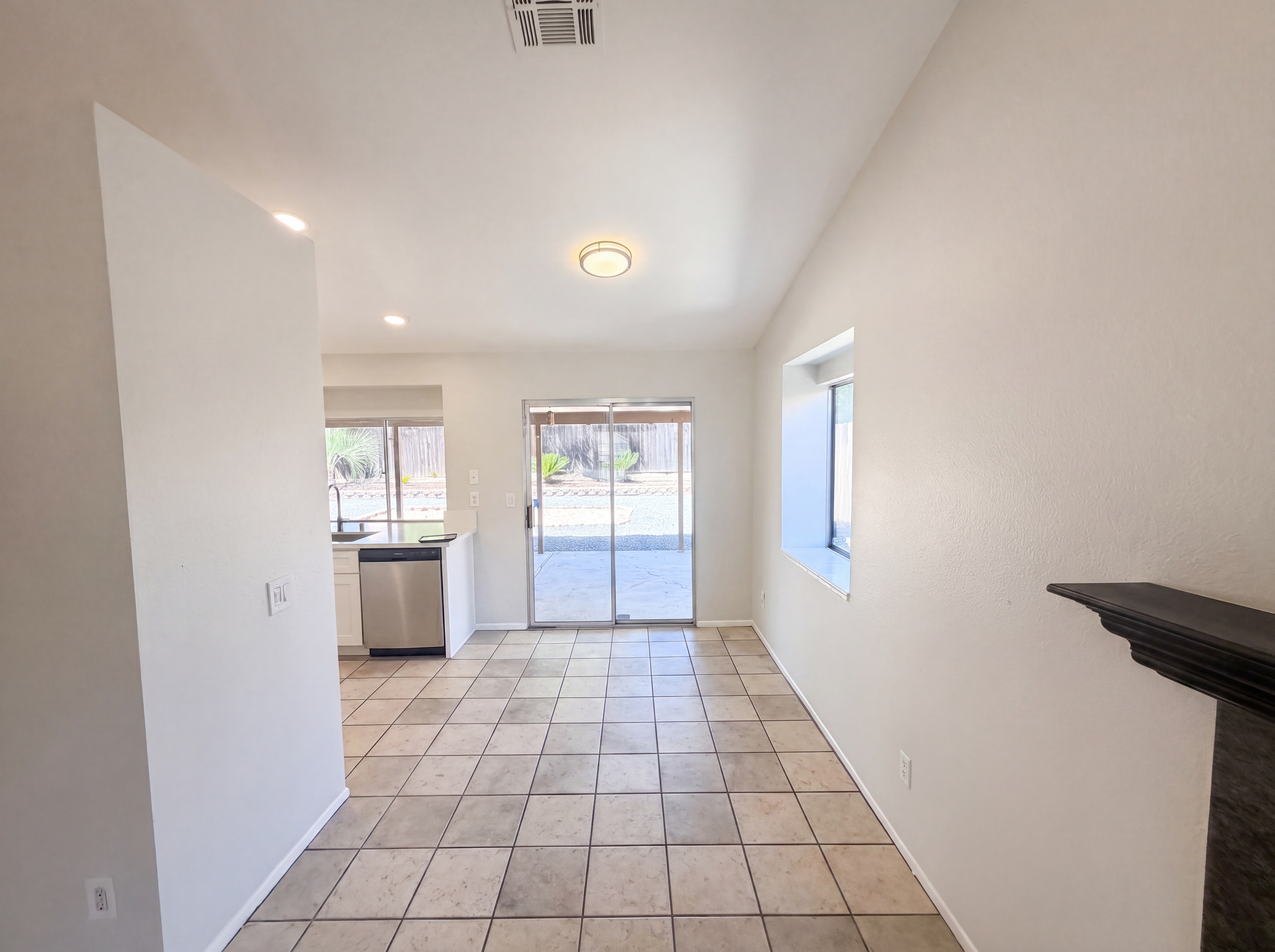 Photo 6 of 26 of 39823 Knollridge Dr, Temecula, CA