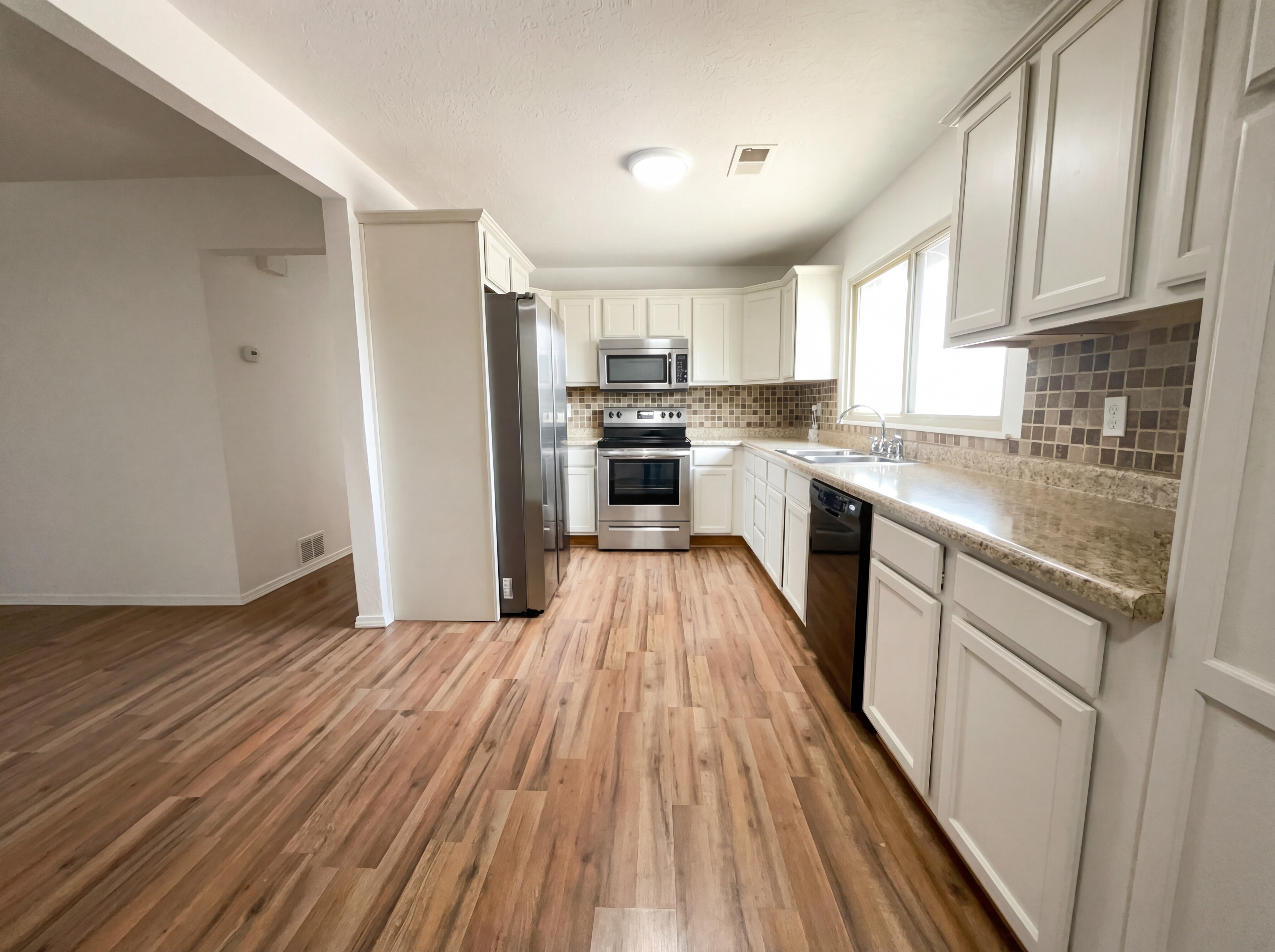 Photo 2 of 14 of 1209 Westerfeld Dr NE, Albuquerque, NM