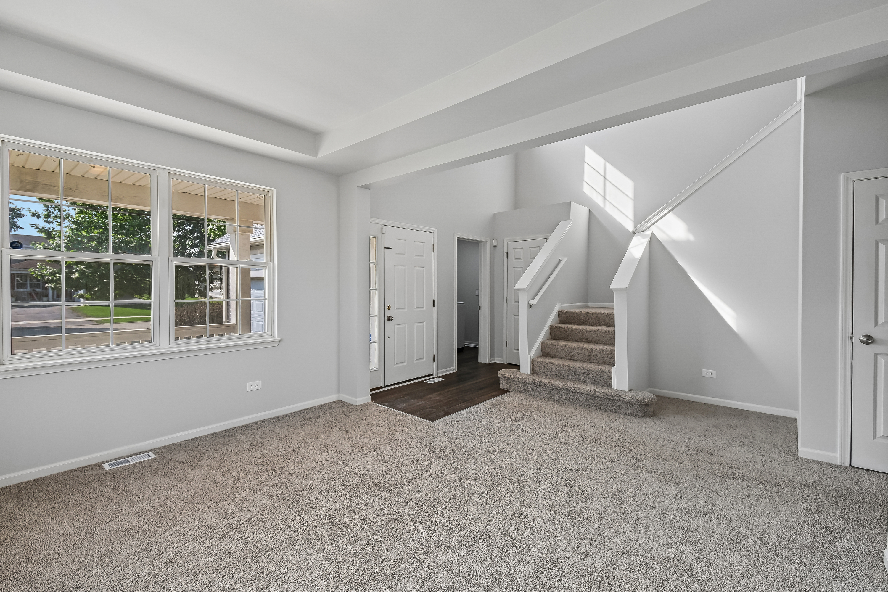 Photo 5 of 69 of 1409 Baltz Dr, Joliet, IL