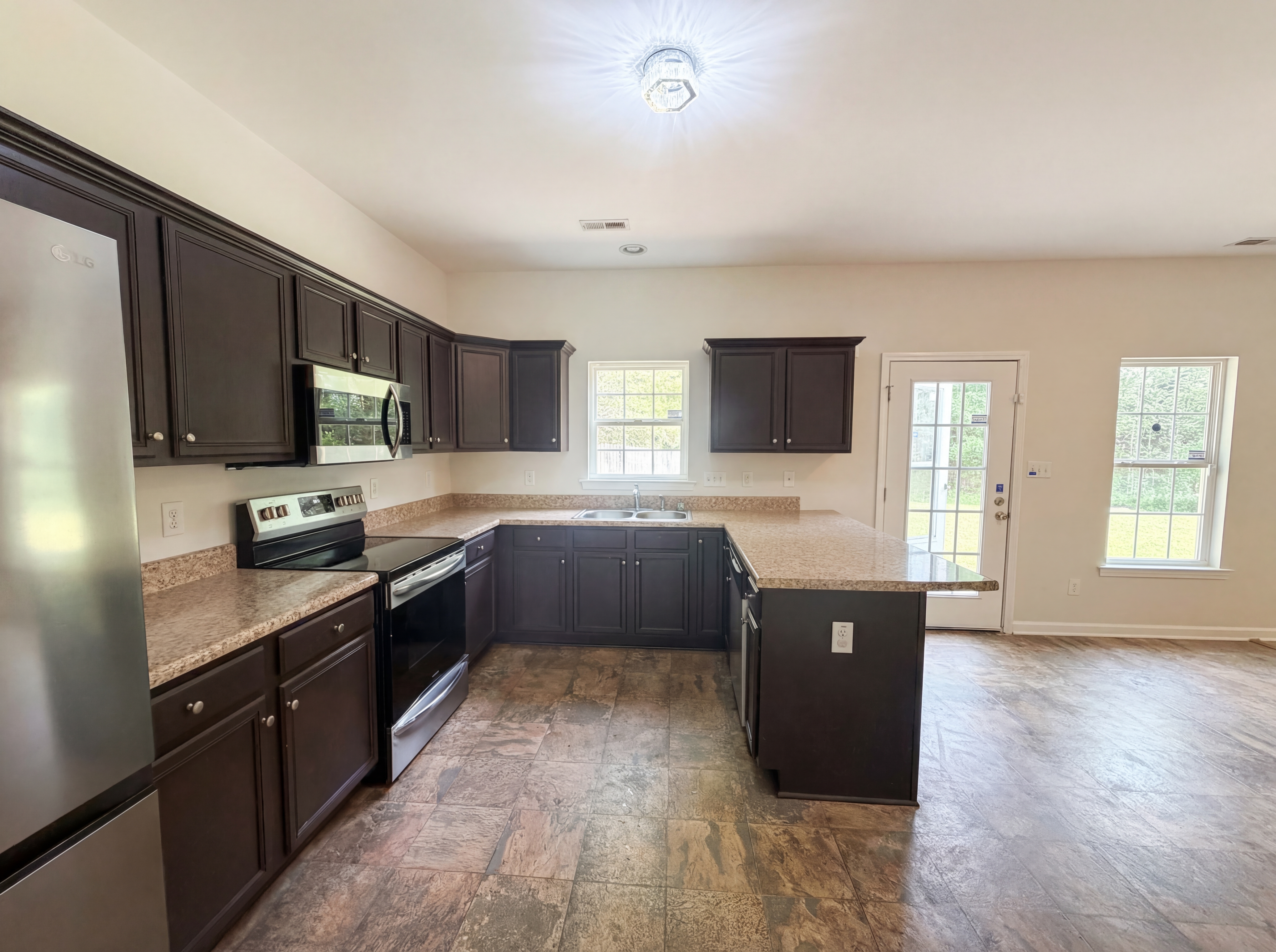 Photo 15 of 17 of 3705 Chancellorsville Ct, Raleigh, NC