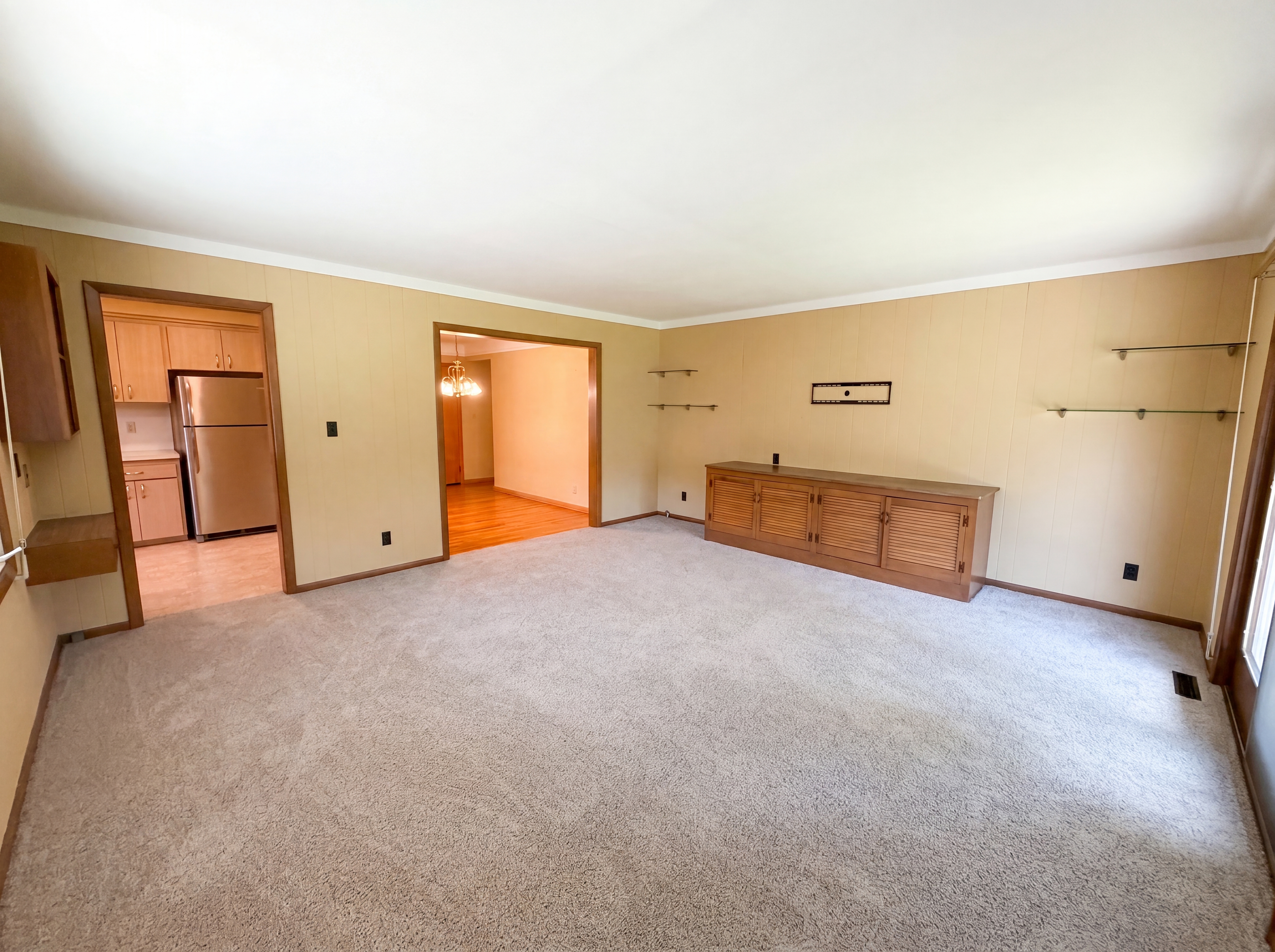 Photo 9 of 25 of 4406 Urban Dr, Cleveland, OH