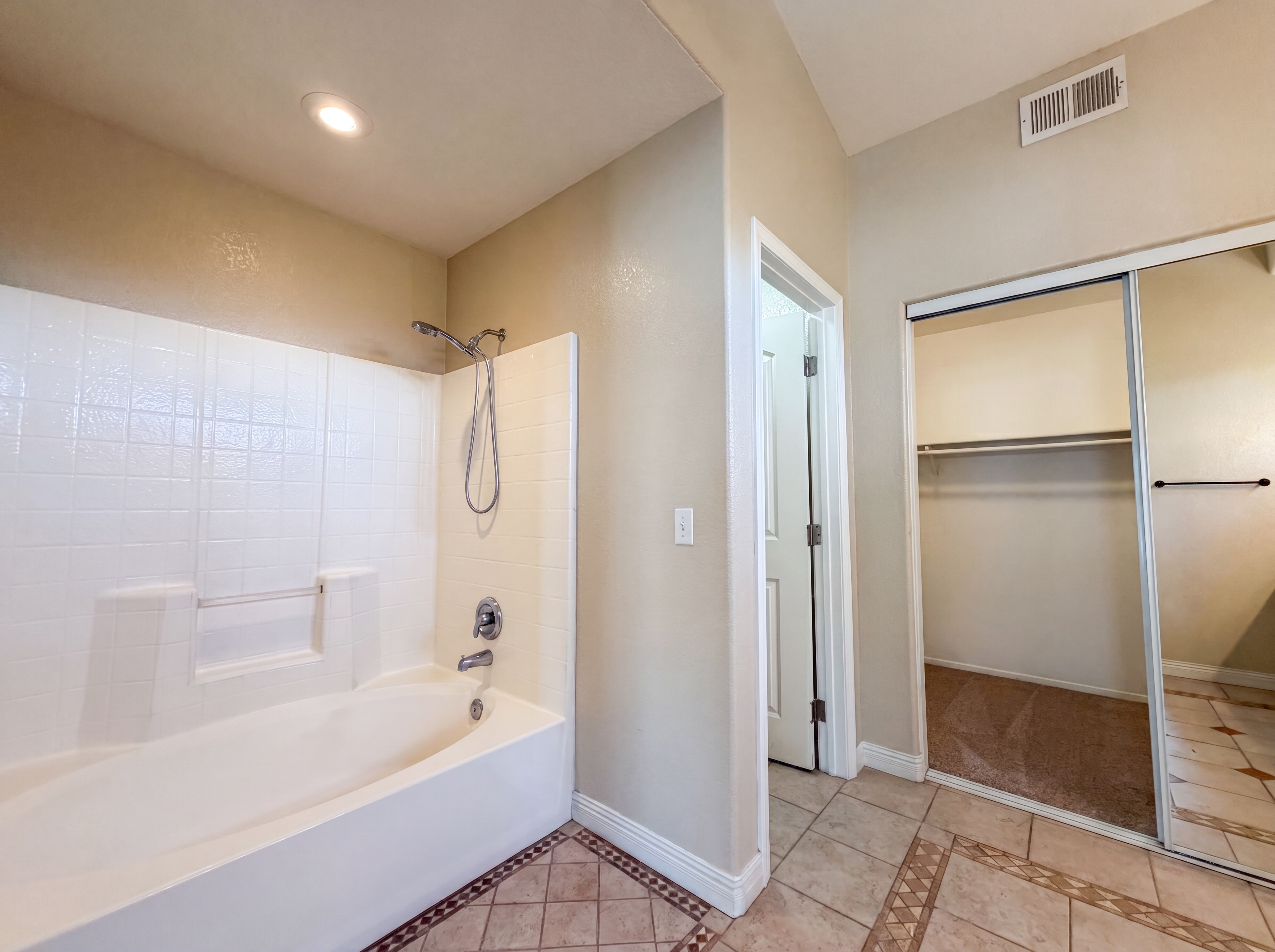 Photo 20 of 28 of 5545 W Avenue L6, Lancaster, CA