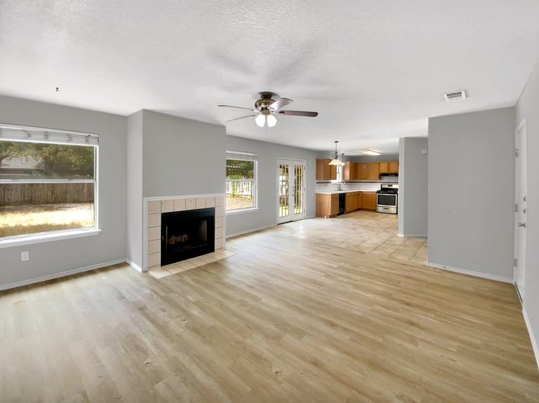 Photo 15 of 28 - 4803 Alta Loma Dr, Austin, TX 78749