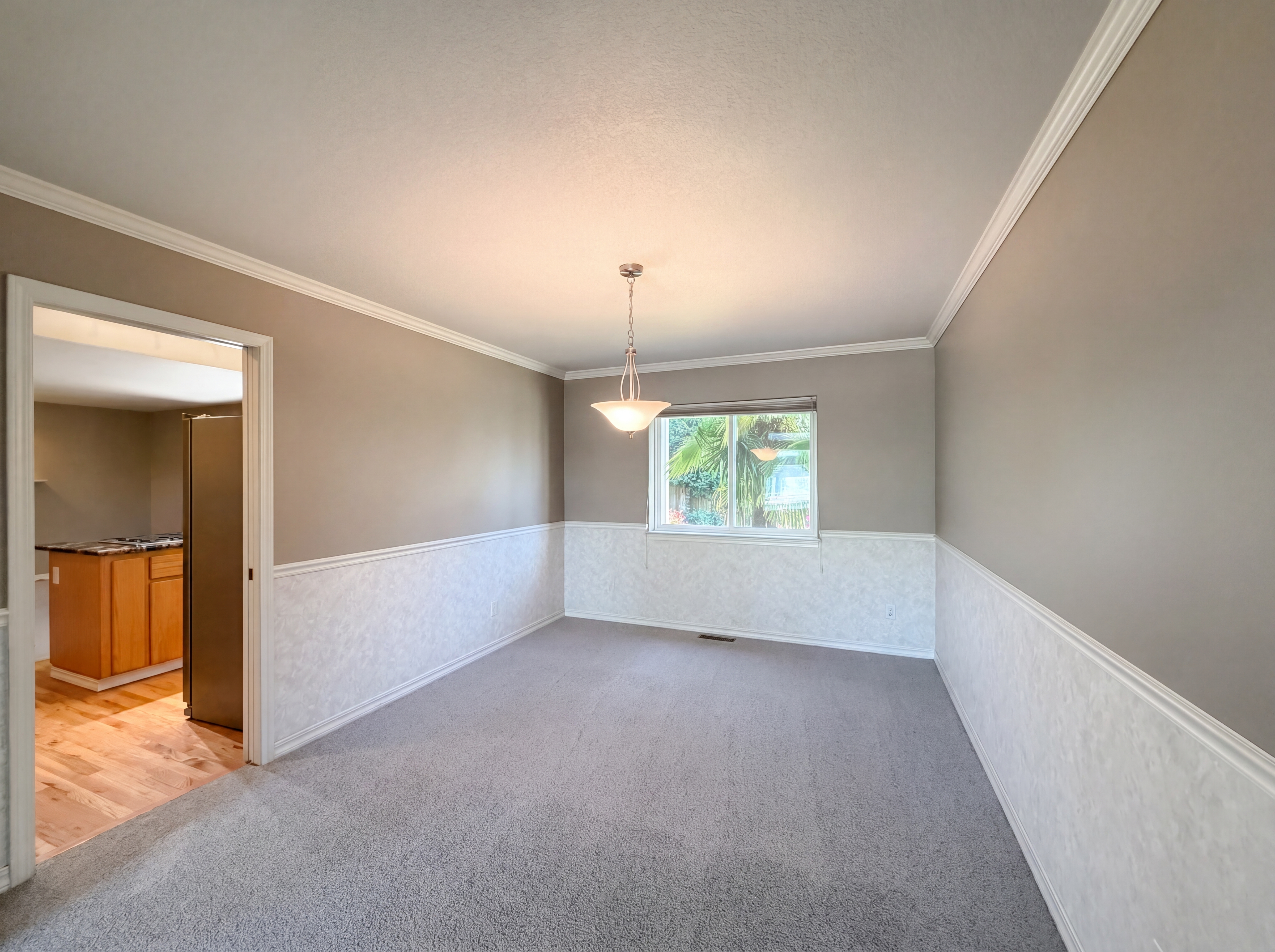 Photo 9 of 25 of 5880 SE Snowberry Ct, Hillsboro, OR