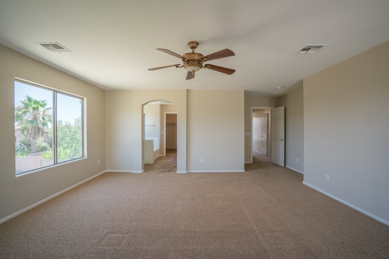 Photo 13 of 33 - 16966 W Bradford Way, Surprise, AZ 85374