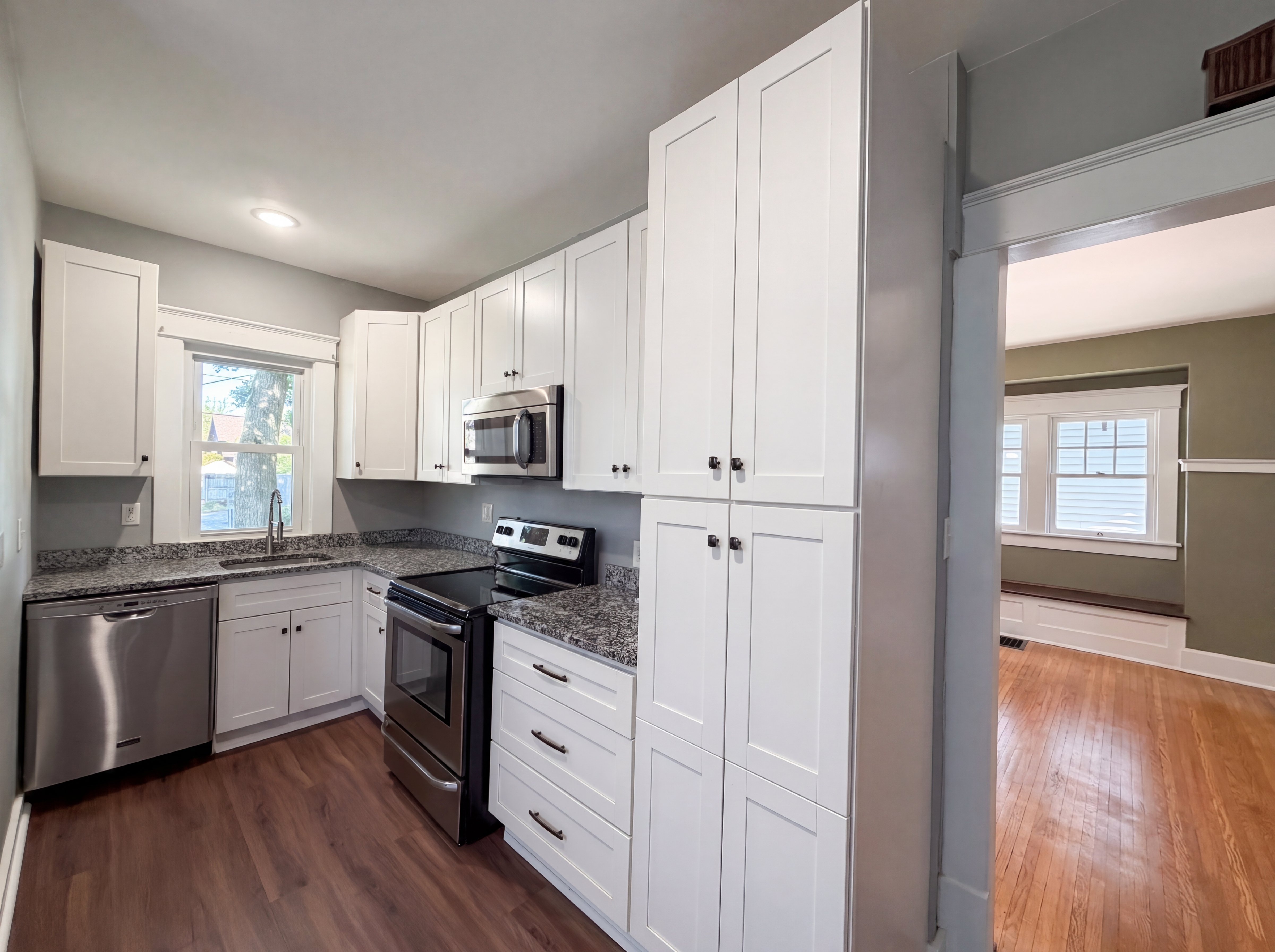 Photo 2 of 23 of 524 N Riley Ave, Indianapolis, IN