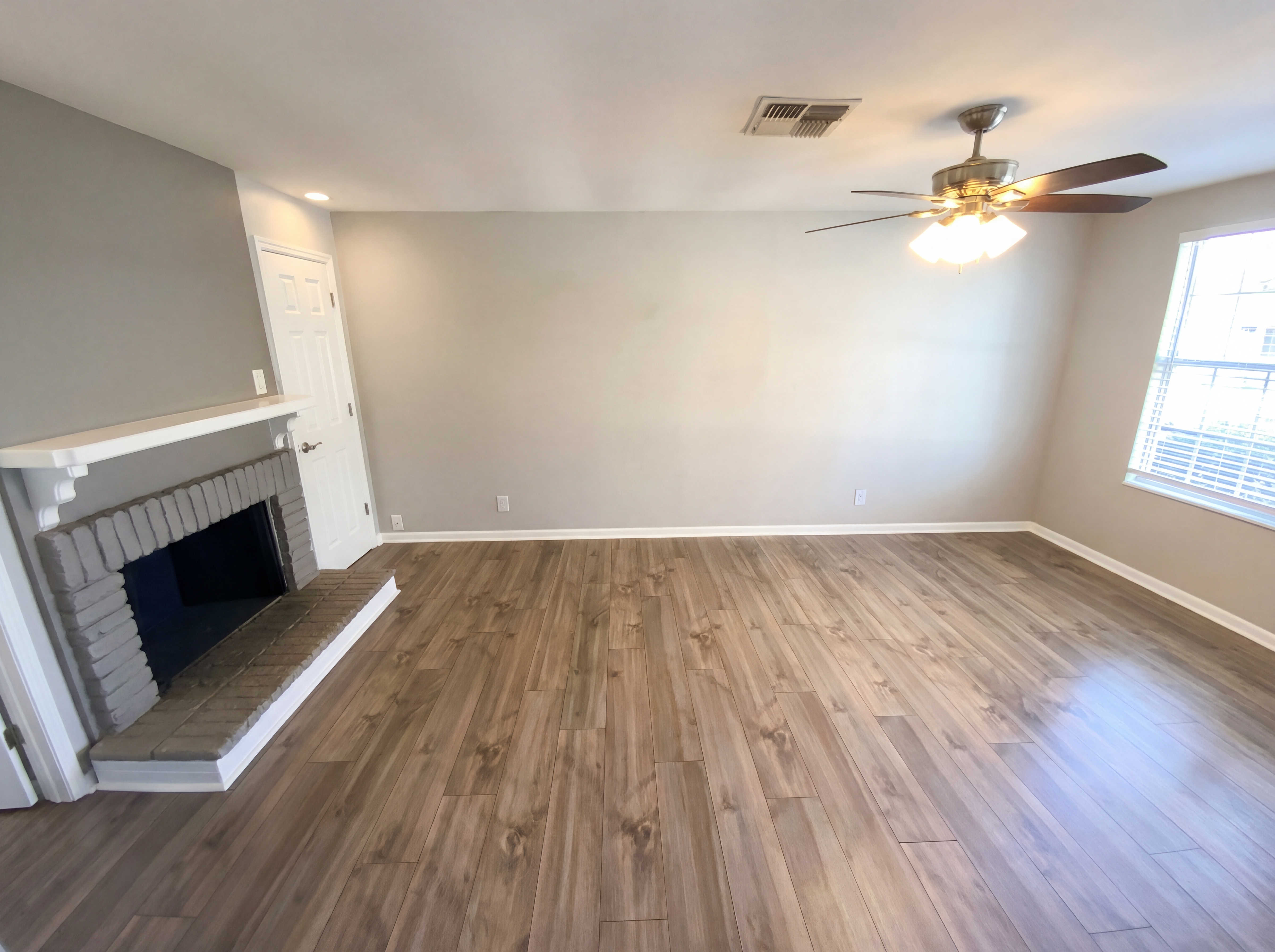 Photo 12 of 29 of 8632 94th St, Seminole, FL