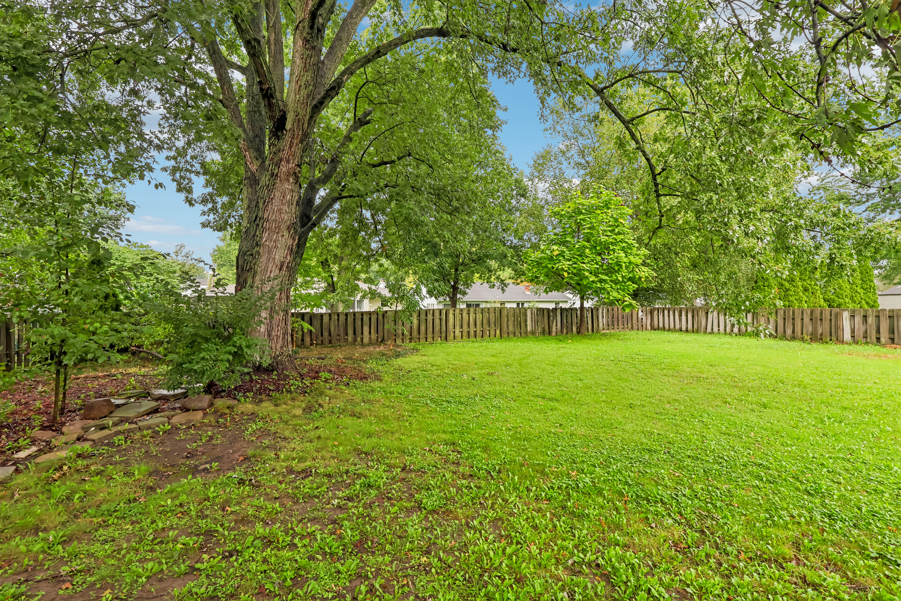 Photo 47 of 50 of 211 Roshon Dr, Medina, OH