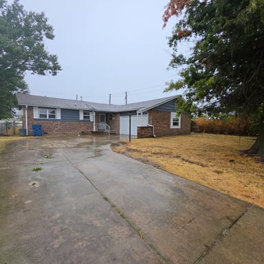 Property photo 1 of 2208 Mc Connell Ave
