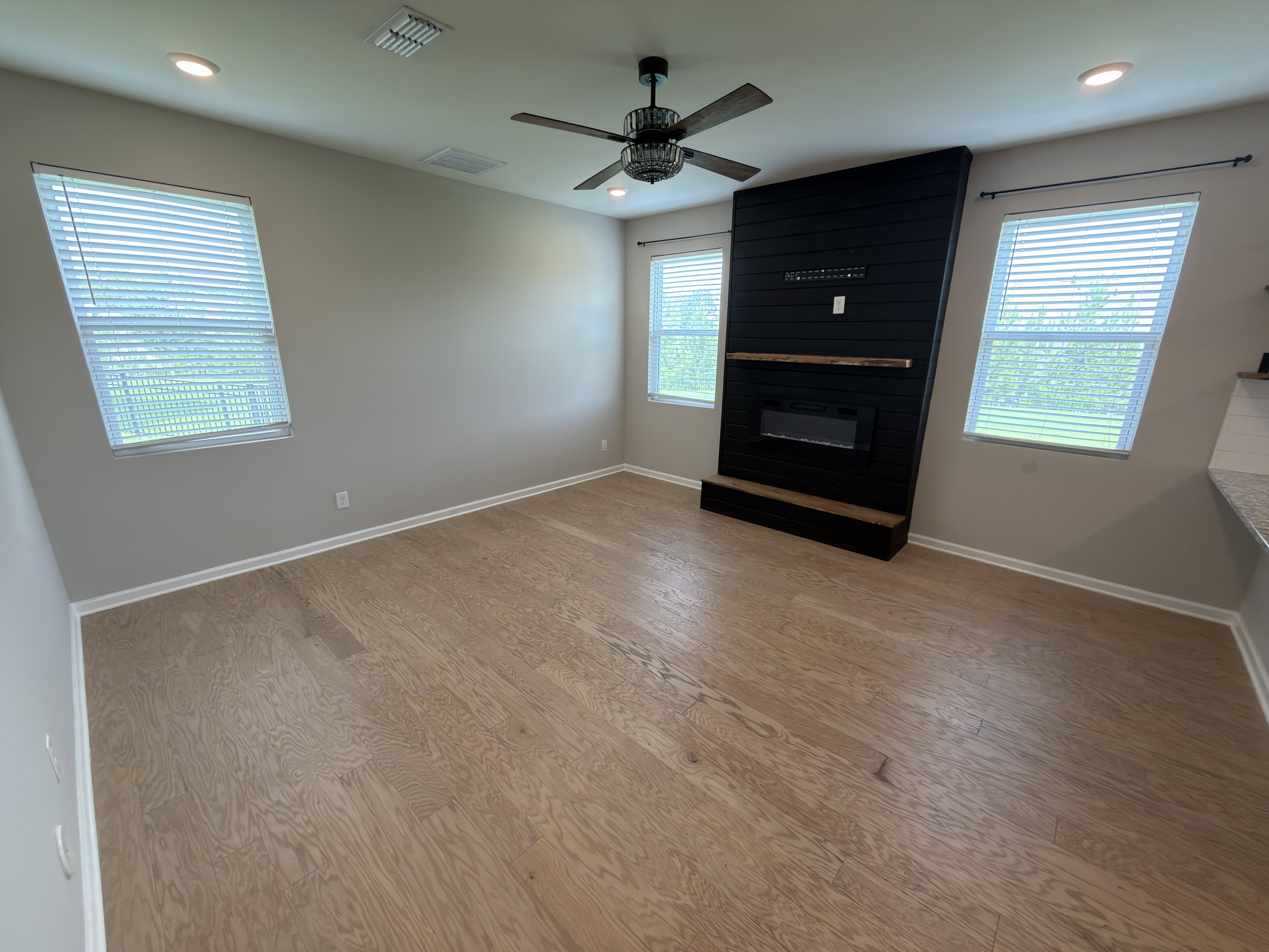 Photo 3 of 20 of 2818 Dominion Ct, Monroe, NC