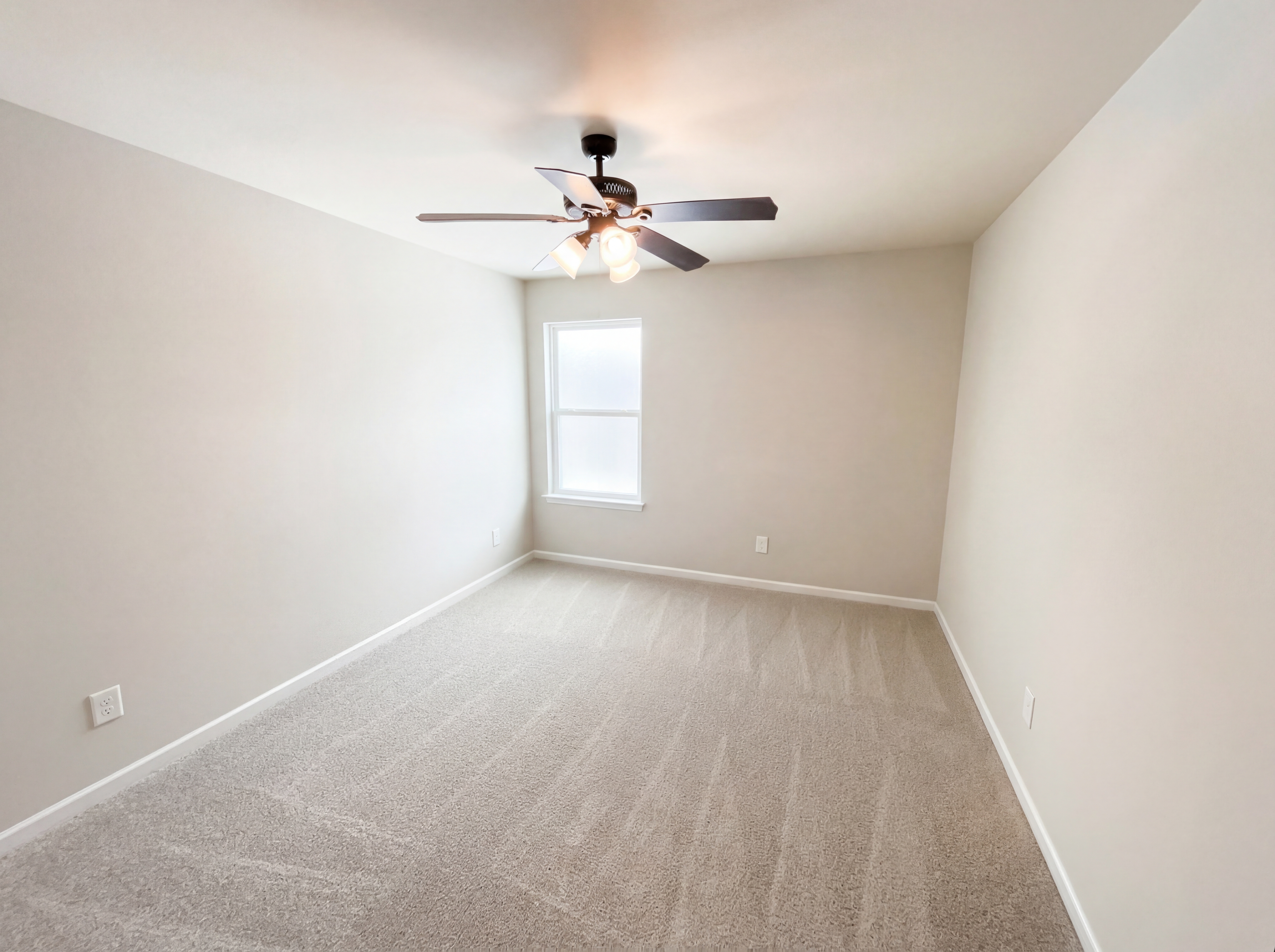 Photo 17 of 21 of 305 Augustus Ln, Mount Holly, NC