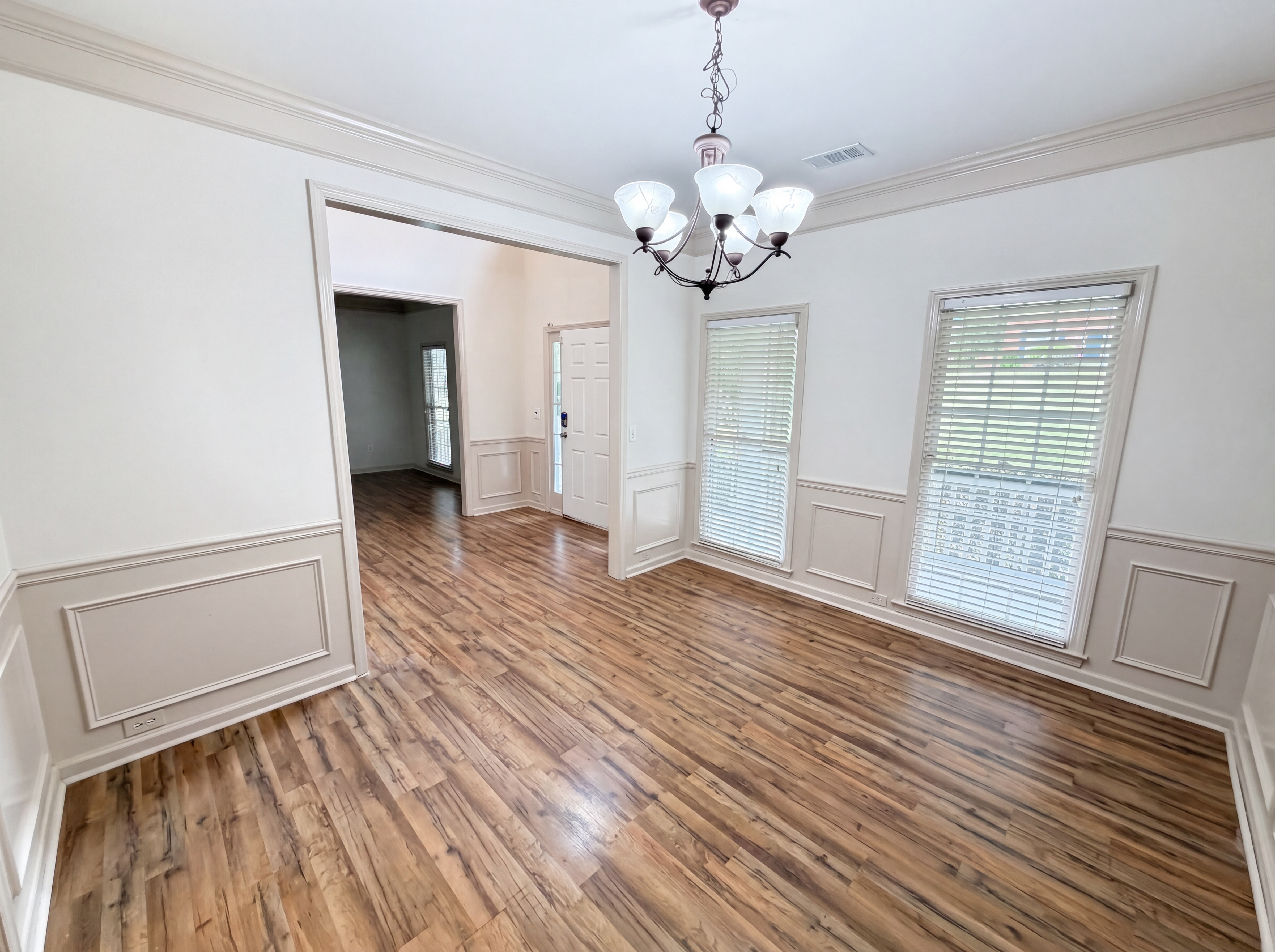 Photo 11 of 36 of 2945 Highland Pass, Alpharetta, GA