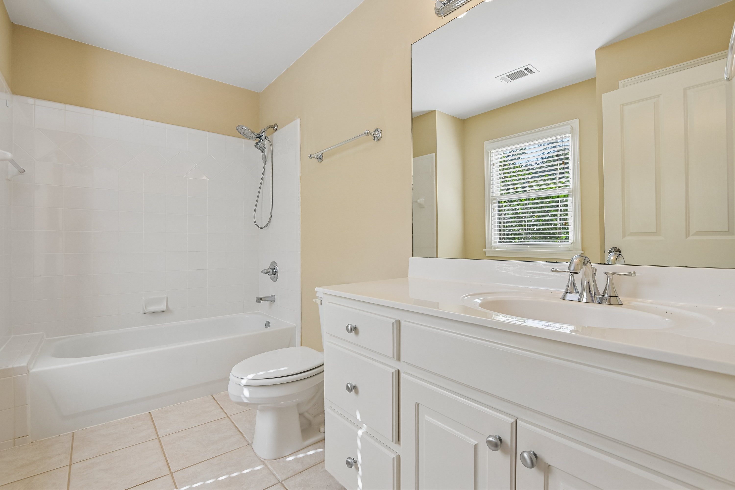 Photo 27 of 73 of 720 Barberry Dr, Alpharetta, GA