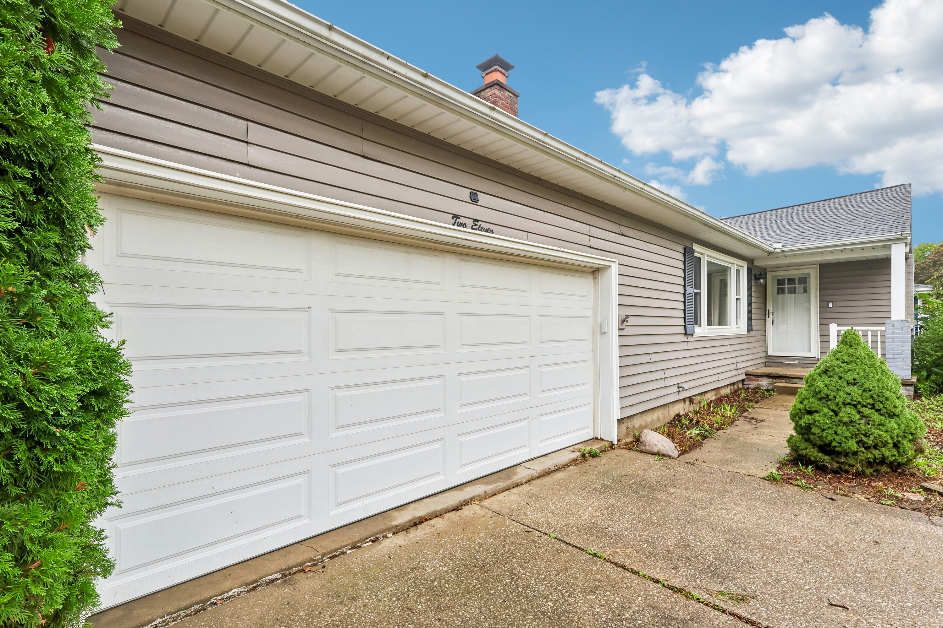 Photo 39 of 50 of 211 Roshon Dr, Medina, OH