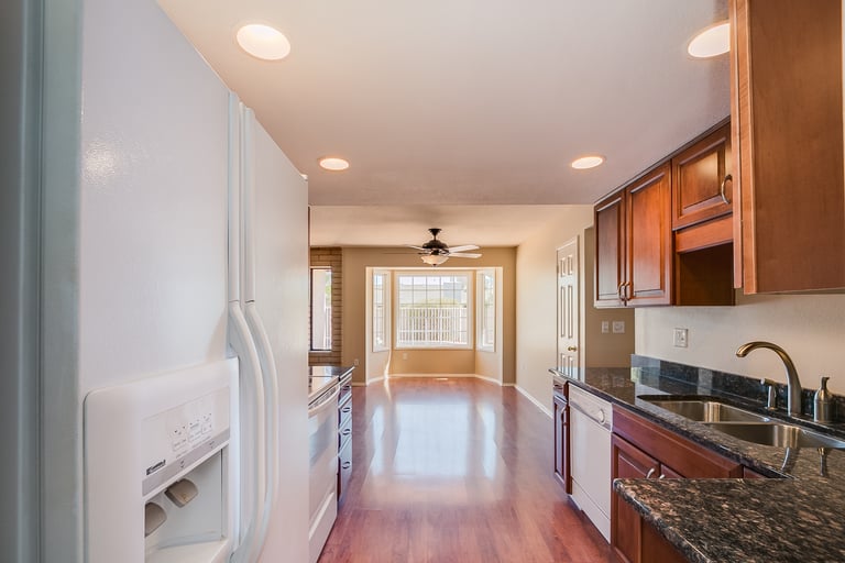 Photo 6 of 36 - 15 E Muriel Dr, Phoenix, AZ 85022