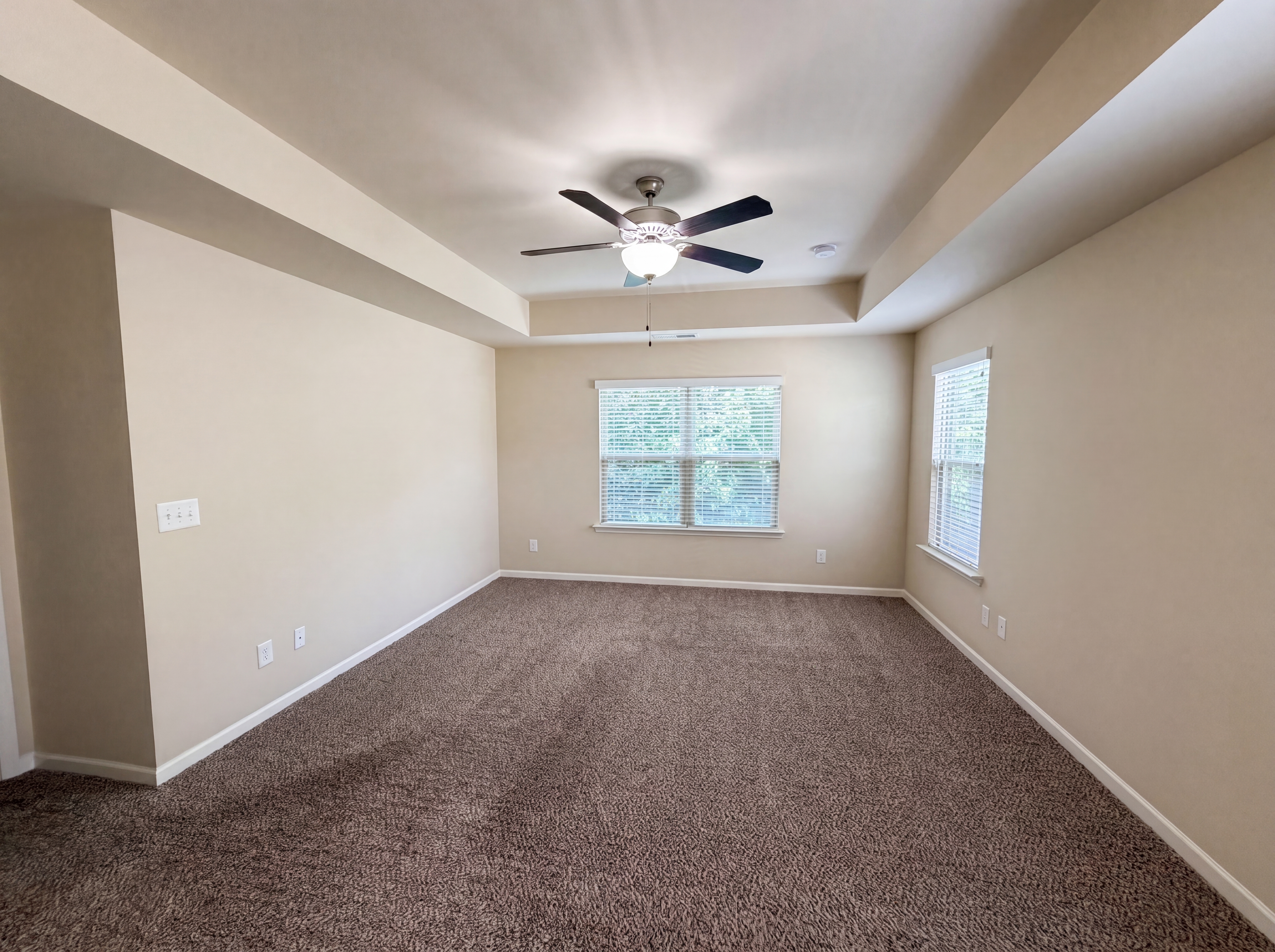 Photo 8 of 22 of 1357 Balvaird Dr, Lawrenceville, GA