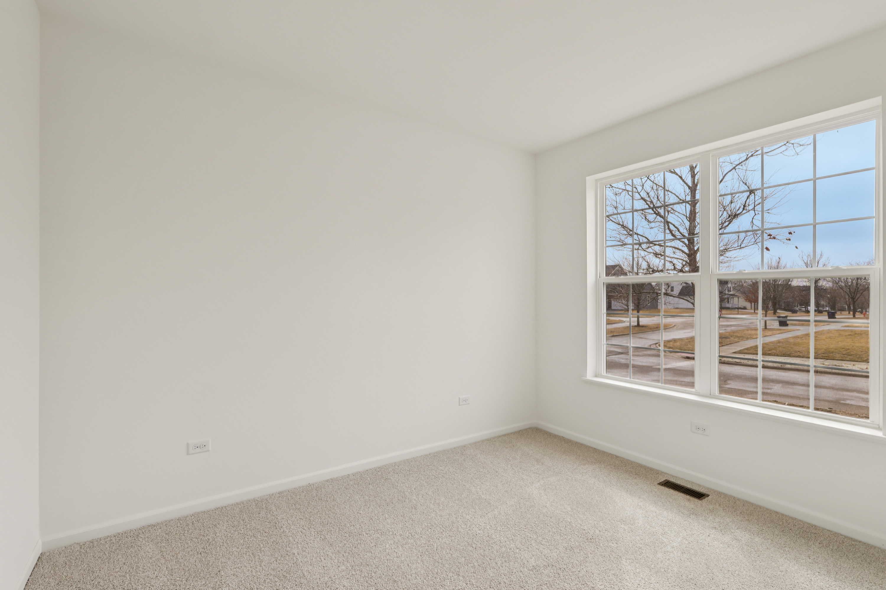 Photo 18 of 45 of 3100 Holden St, Elgin, IL