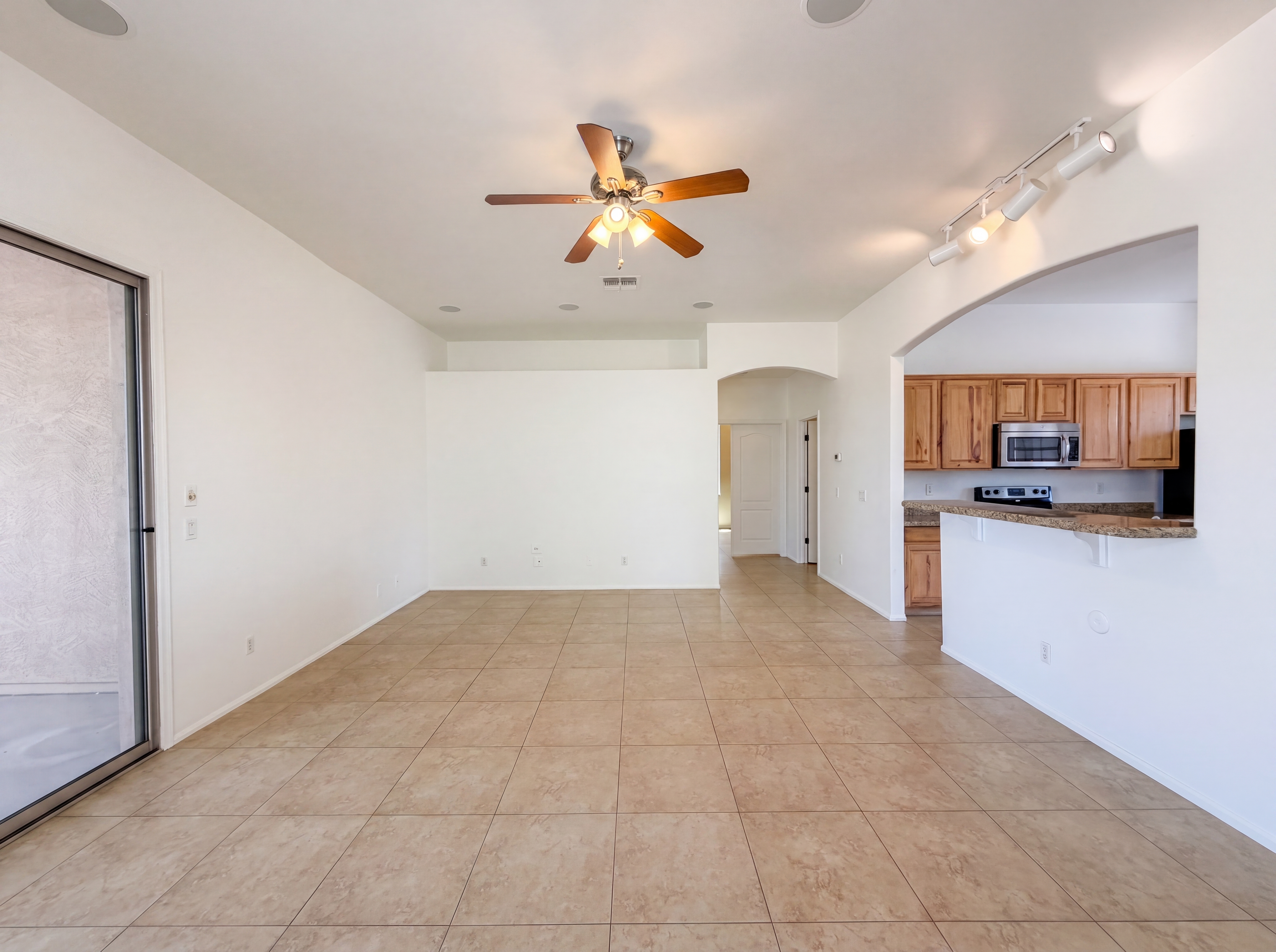 Photo 3 of 20 of 6223 S Cottonfields Ln, Laveen, AZ