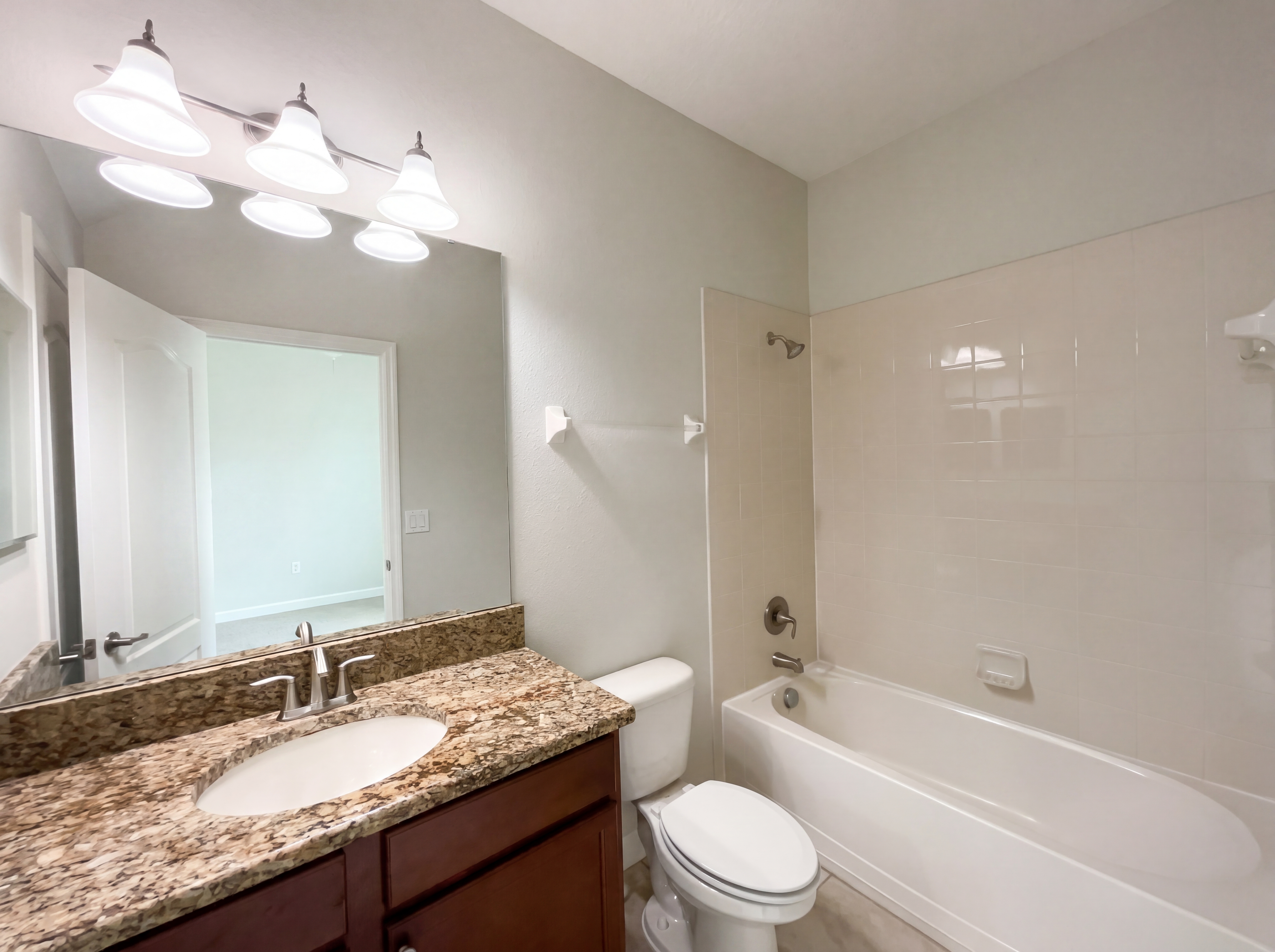 Photo 16 of 34 of 2200 Romanum Dr, Winter Garden, FL