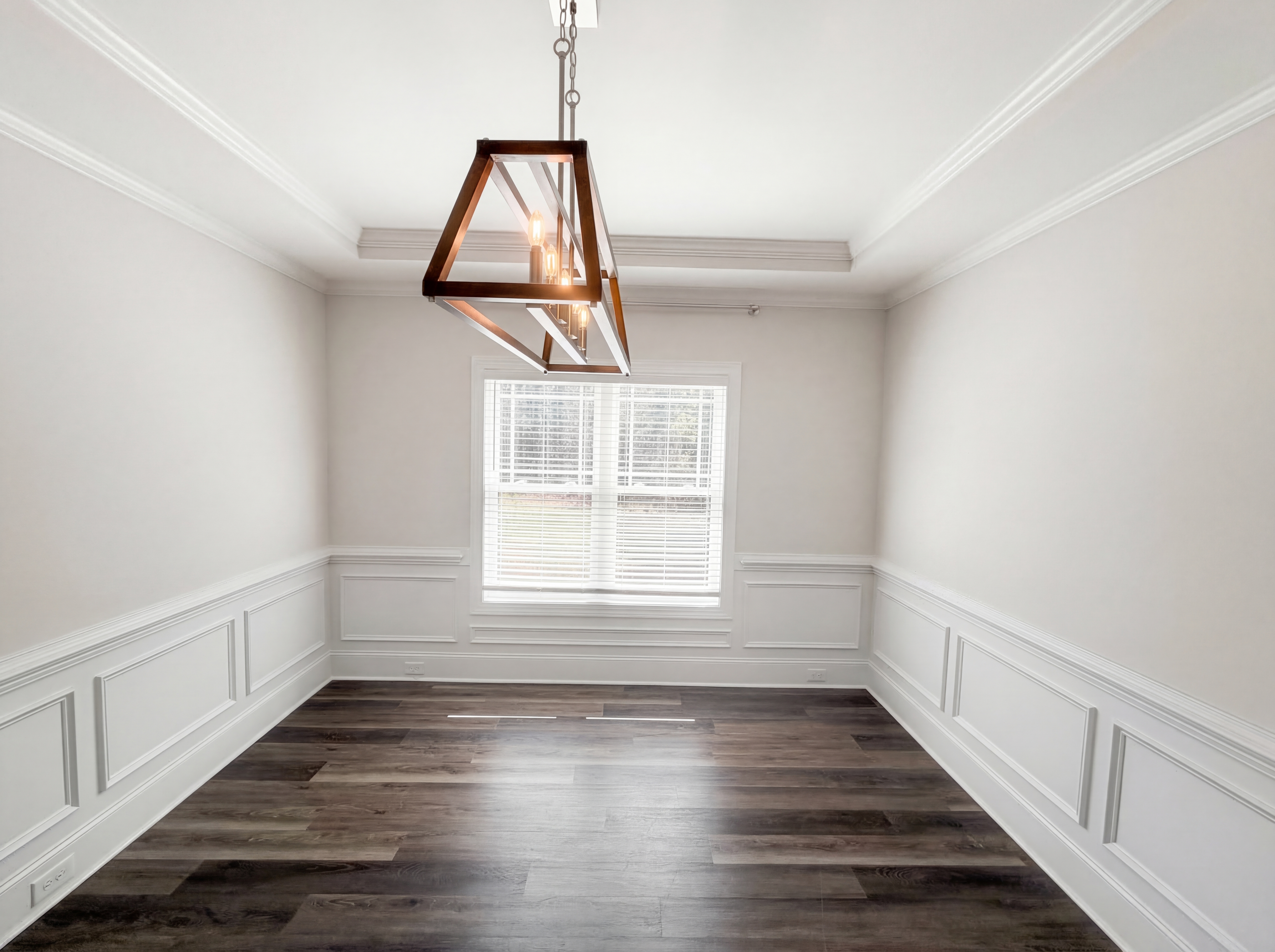 Photo 10 of 21 of 333 Oakhaven Dr, Holly Springs, NC