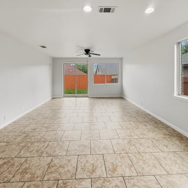Property photo 3 of 4272 Summersweet Ln