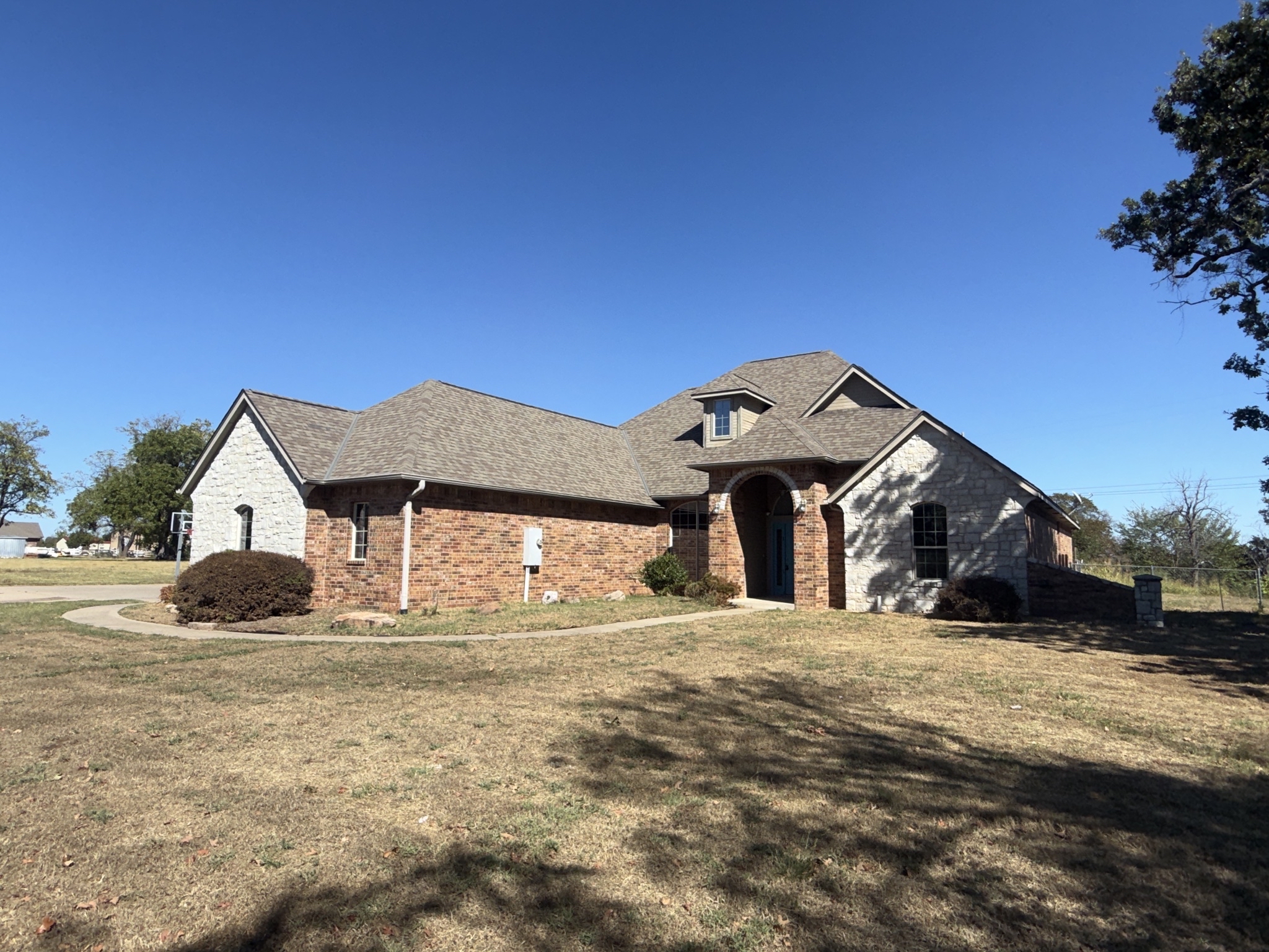 Photo 37 of 42 of 4120 S Choctaw Rd, Choctaw, OK