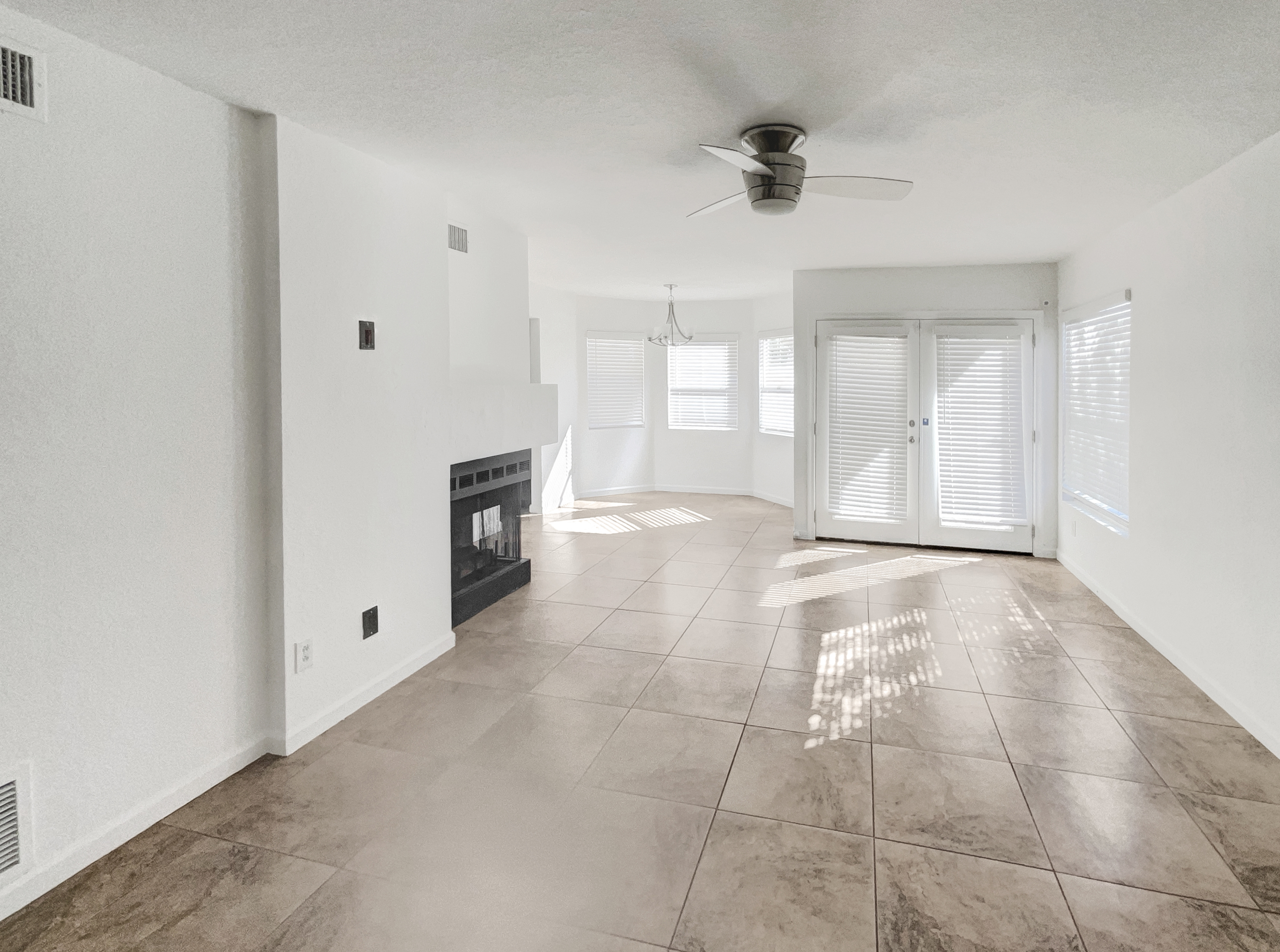 Photo 3 of 21 of 9500 N Albatross Dr, Tucson, AZ