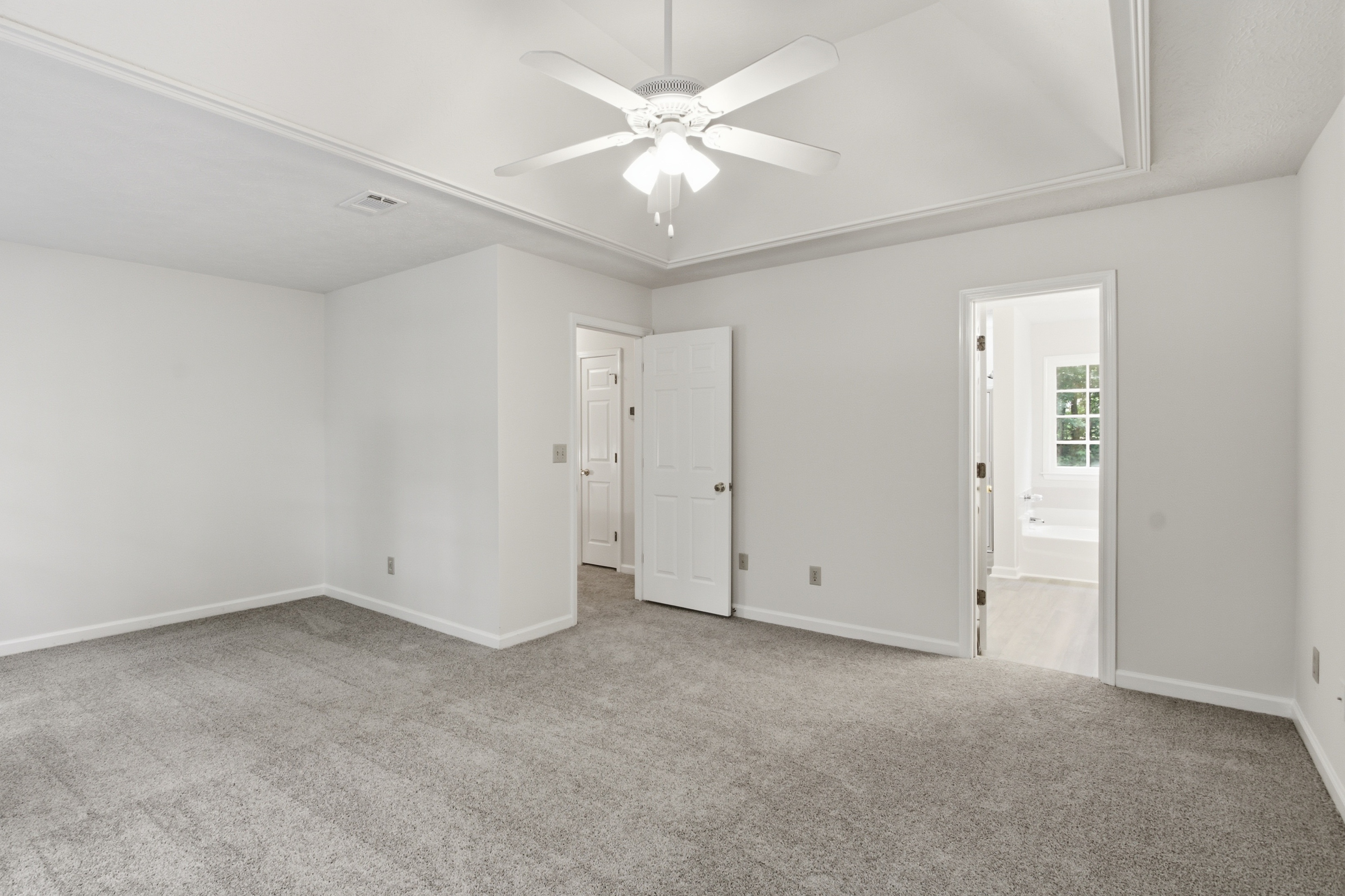 Photo 4 of 40 of 220 Braemar Rd, Fayetteville, GA