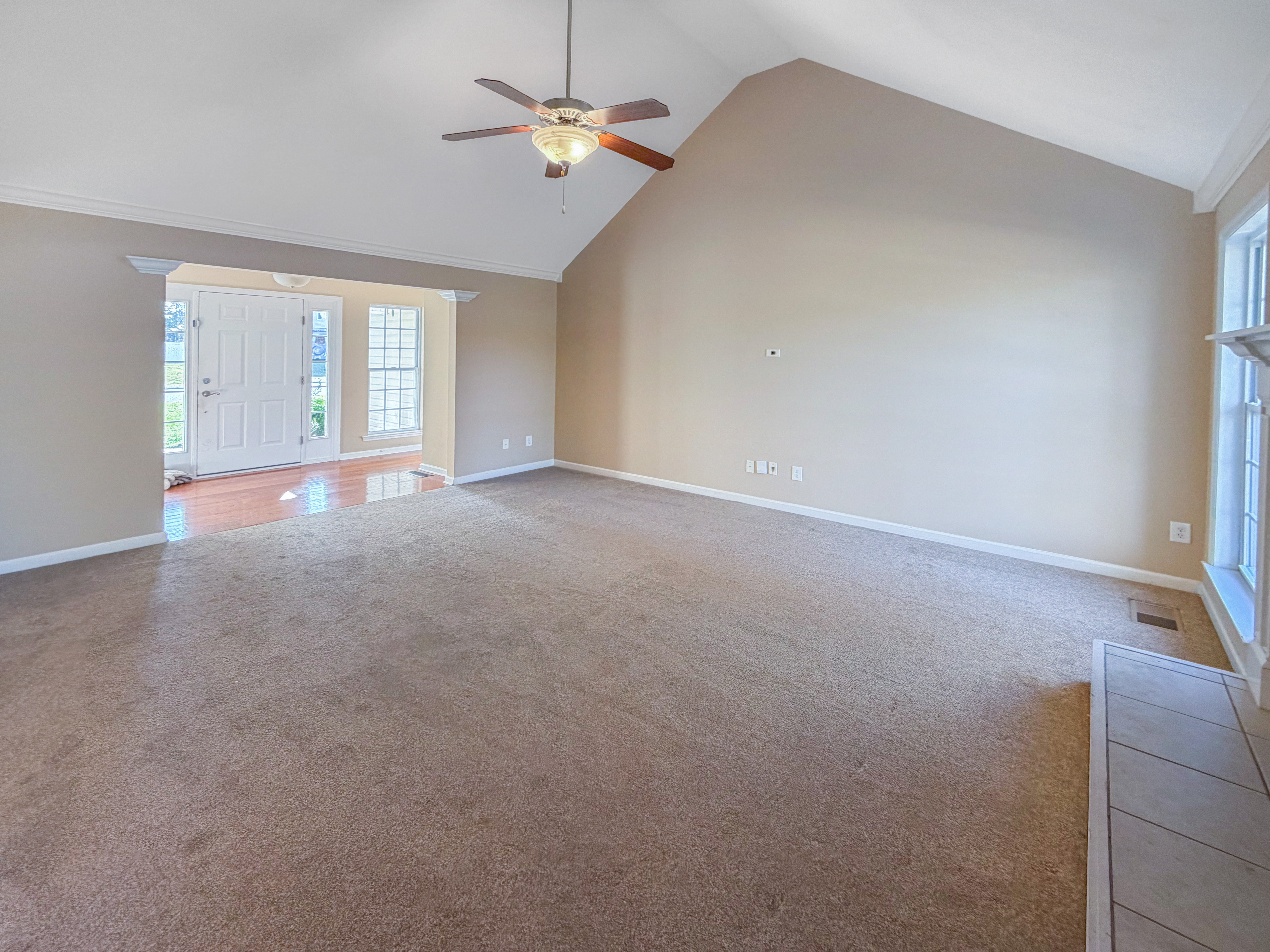 Photo 17 of 25 of 7446 Salmon Ln, Ooltewah, TN