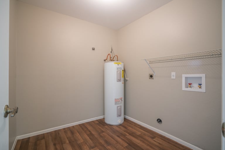Photo 21 of 22 - 5732 W Michelle Dr, Glendale, AZ 85308