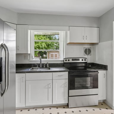 Property photo 3 of 136 Cressmont Ave