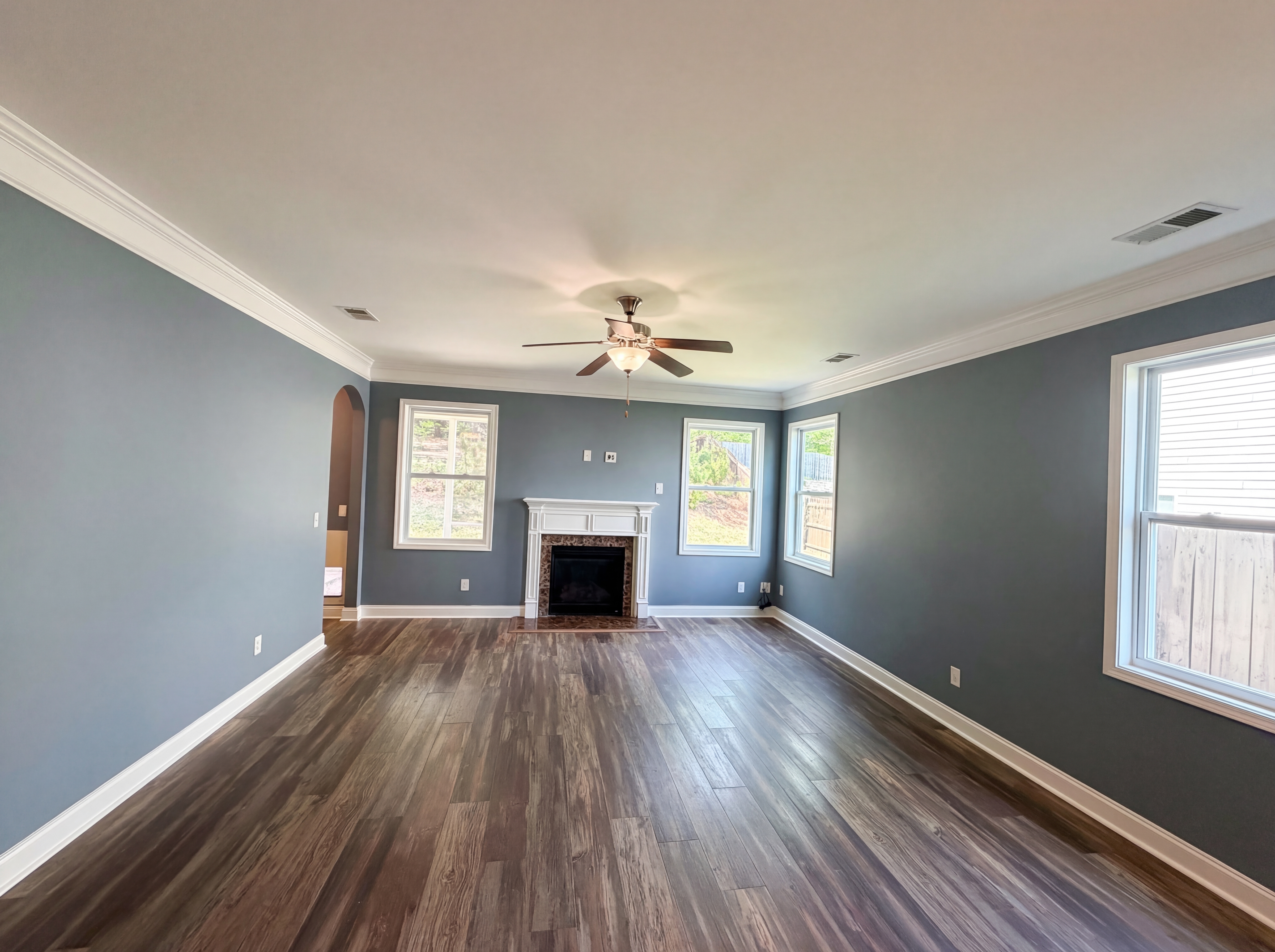 Photo 3 of 28 of 403 Eagle Claw Ct, Chapin, SC