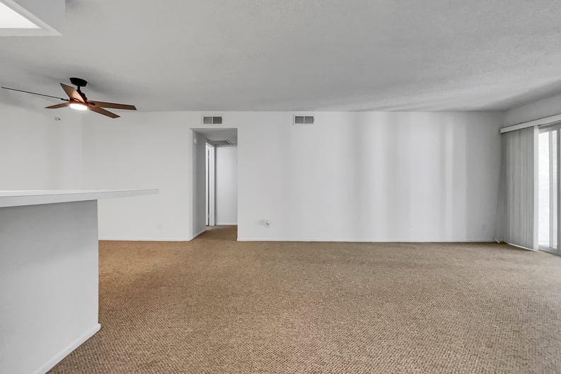 Property photo 3 of 4712 Park Granada Unit 183