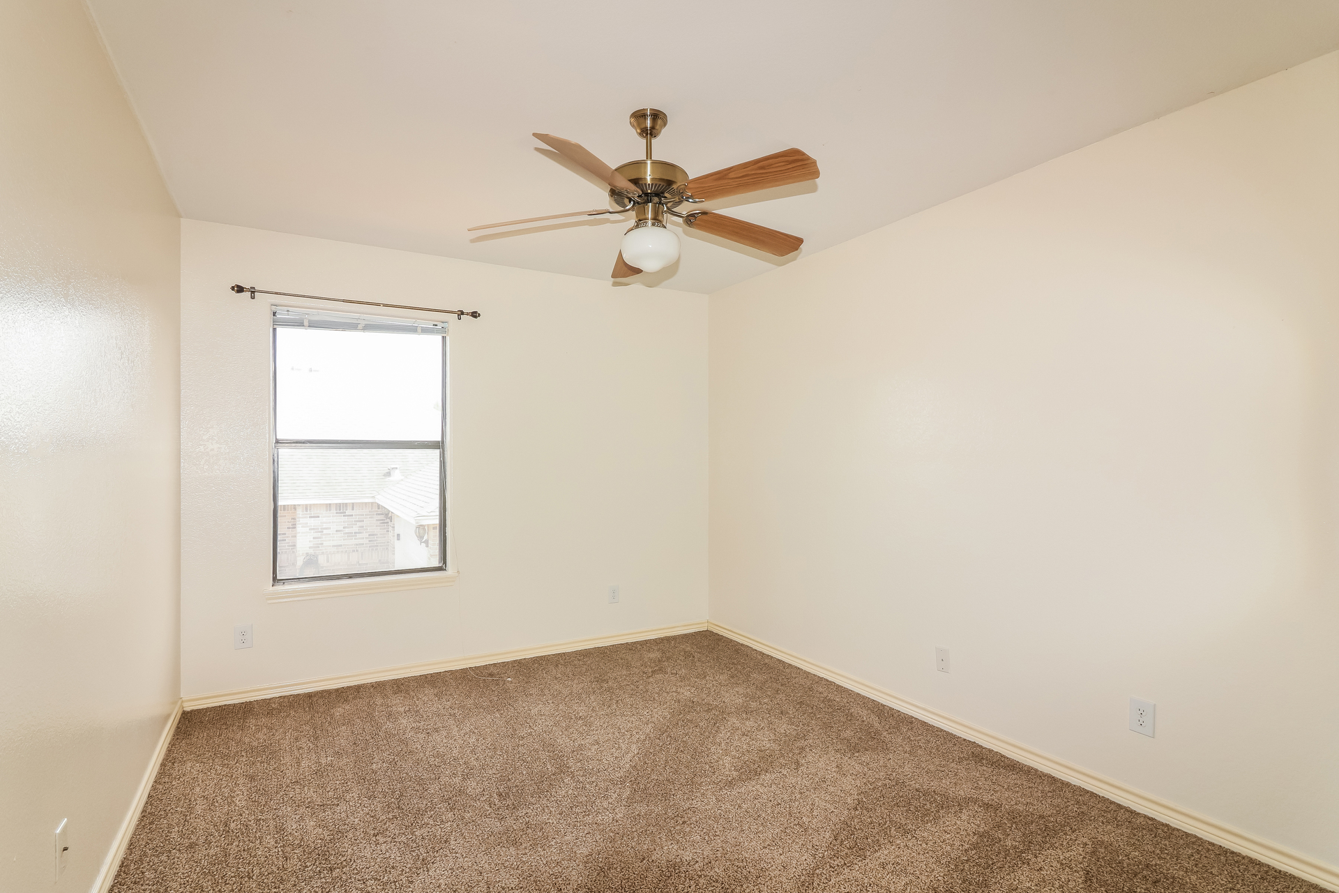 Photo 49 of 53 of 14925 Beal Dr, Corpus Christi, TX