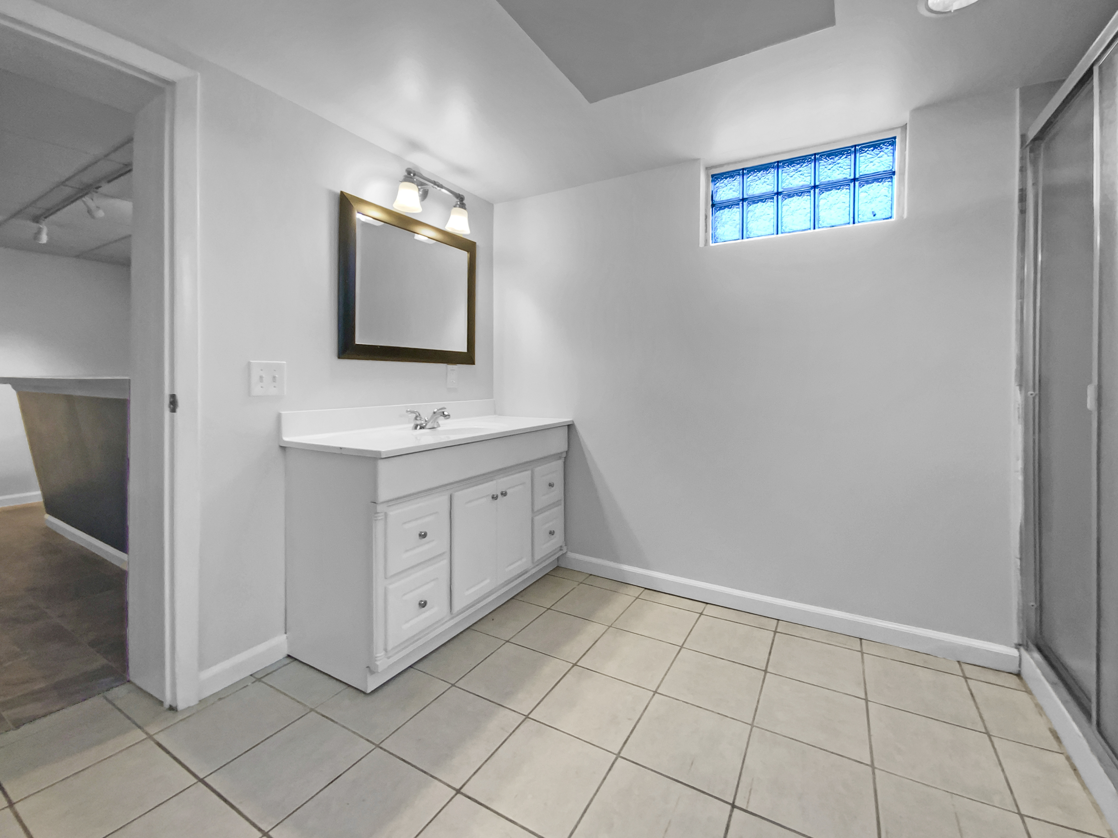 Photo 13 of 18 of 2190 Love Ln, Florissant, MO