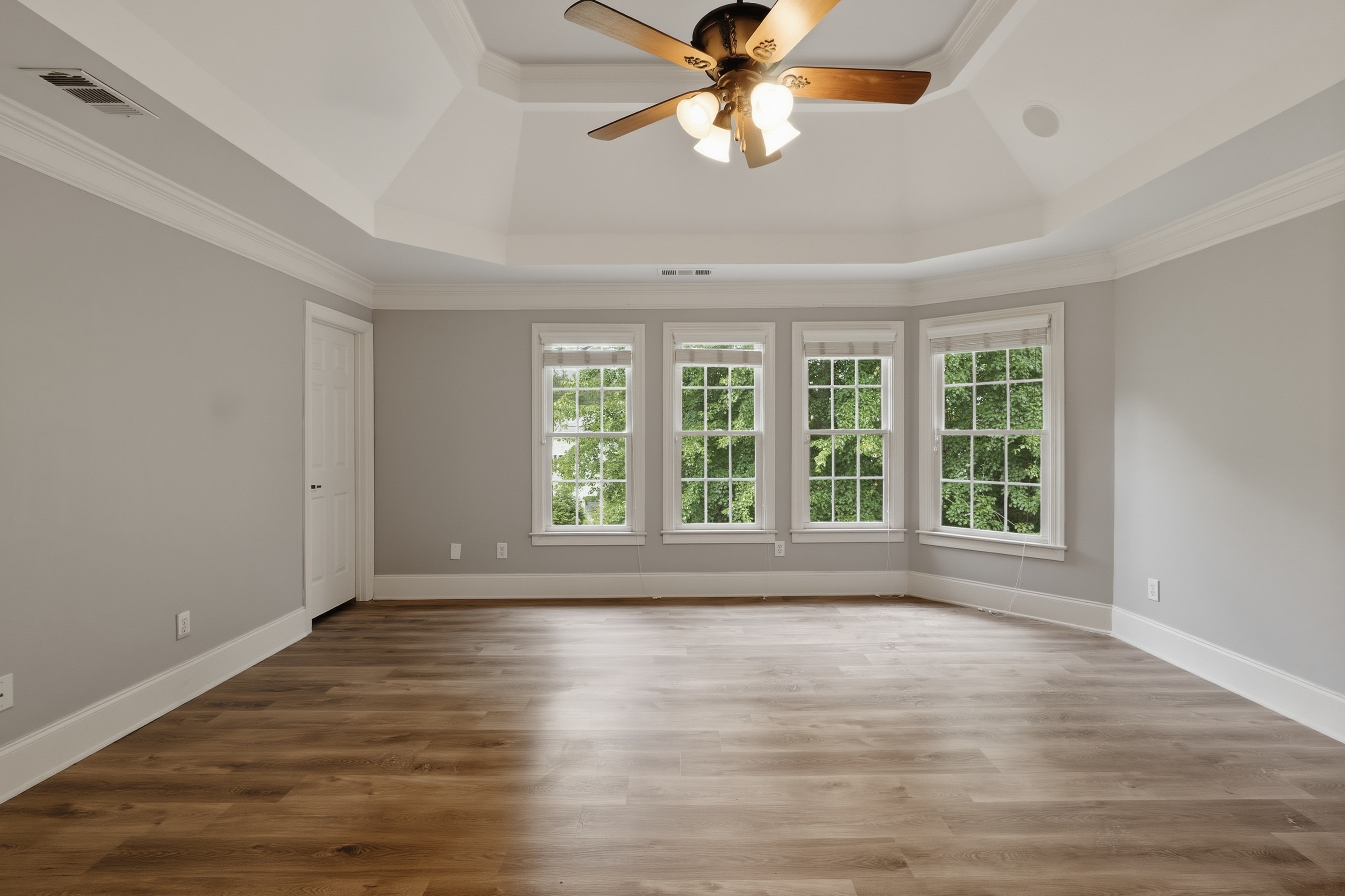 Photo 27 of 51 of 4530 Oak Brook Dr SE, Smyrna, GA