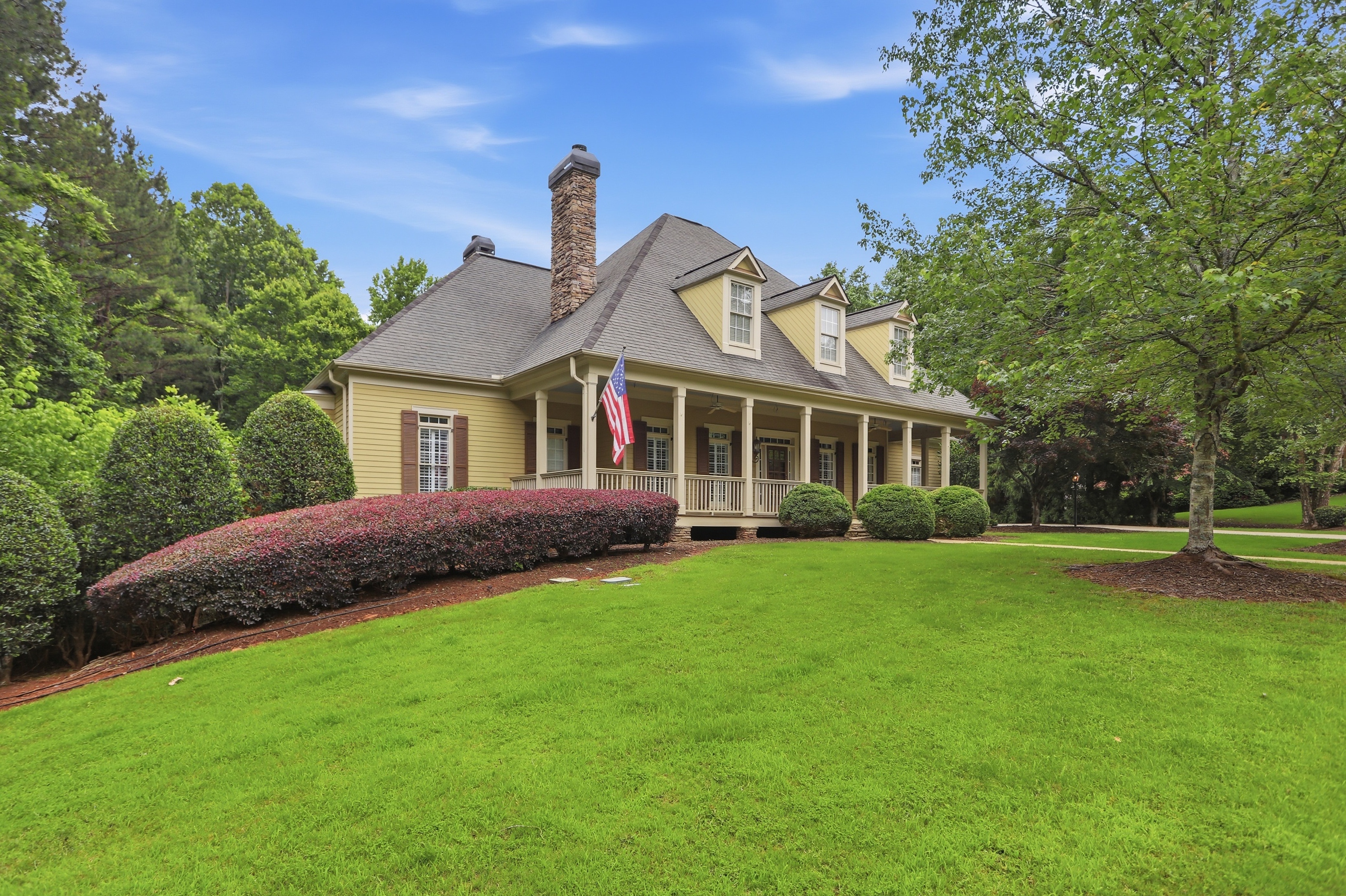 Photo 2 of 62 of 900 Treyburn Run, Alpharetta, GA