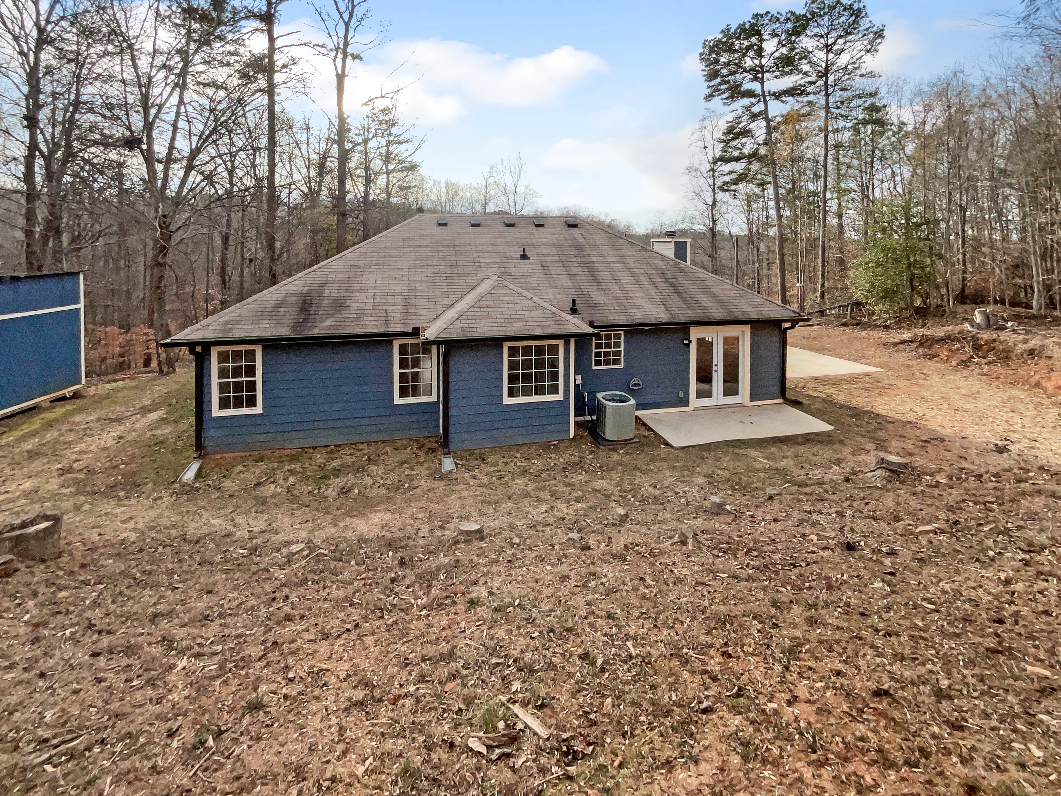 Photo 5 of 39 of 3208 Navajo Cir, Gainesville, GA