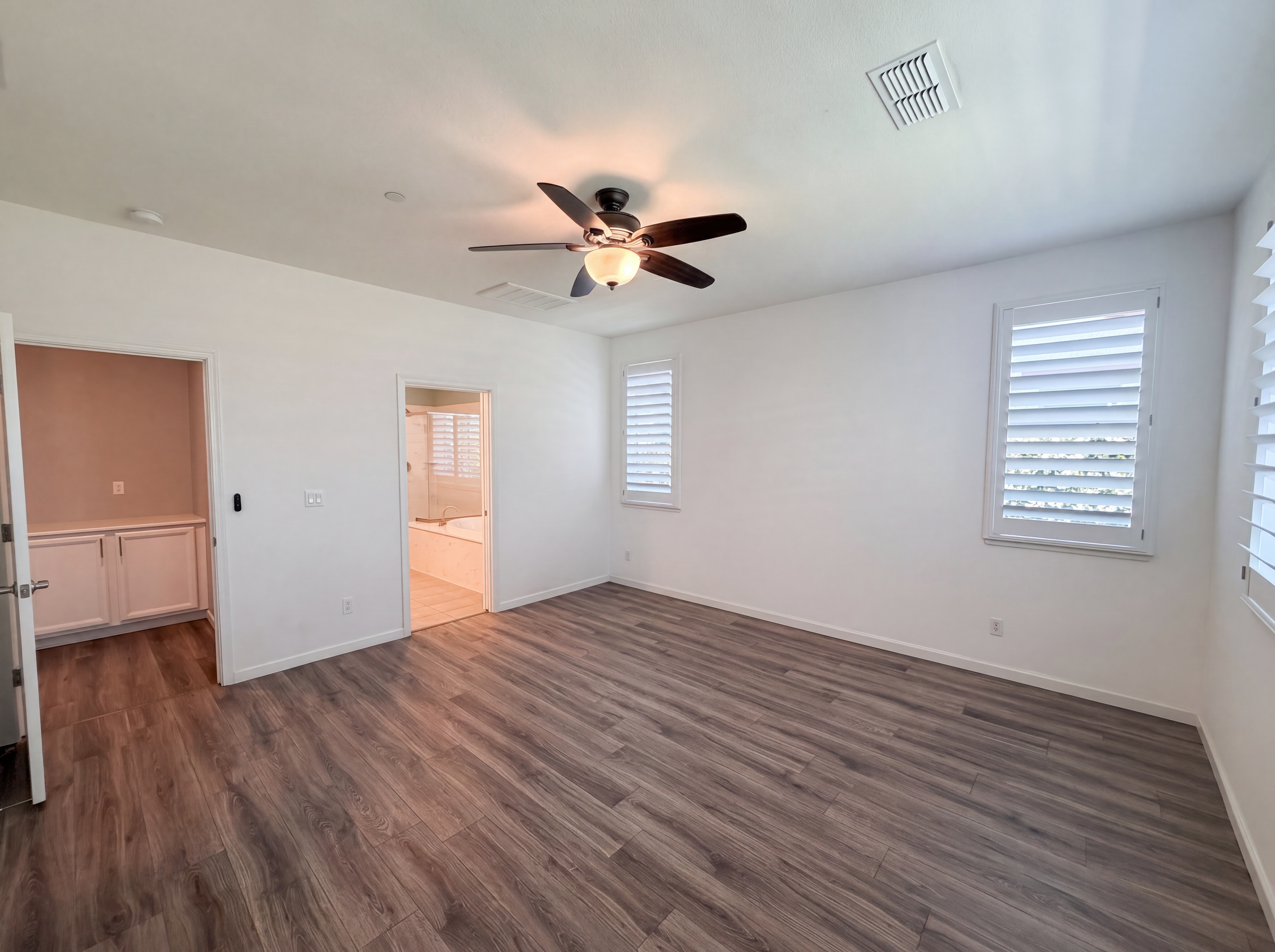 Photo 16 of 23 of 3935 Deergrass Cir, Rocklin, CA