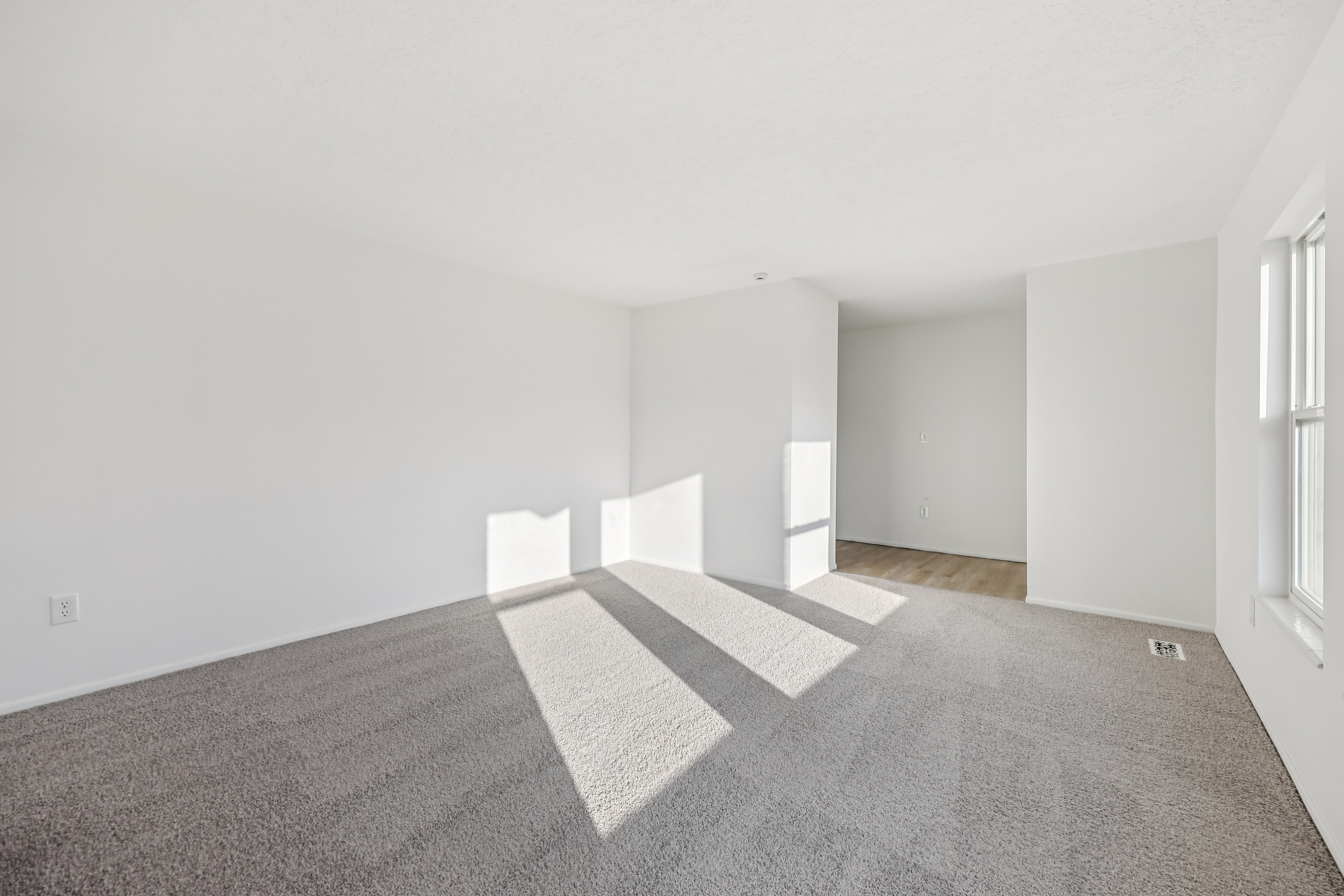 Photo 13 of 40 of 3020 W Rosa Vista Dr, Taylorsville, UT